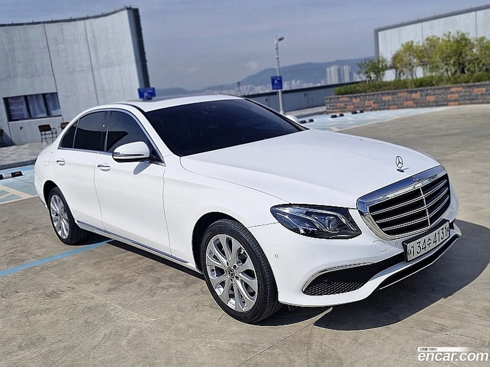 Benz E-Class W213 E220D 4Matic Exclusive - фотография 13674677