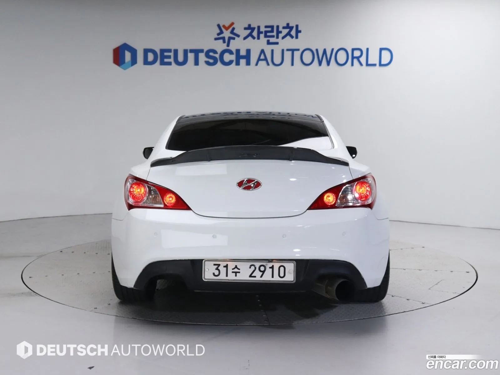 Hyundai Genesis I 200 Turbo R 2010 - фотография 19101031