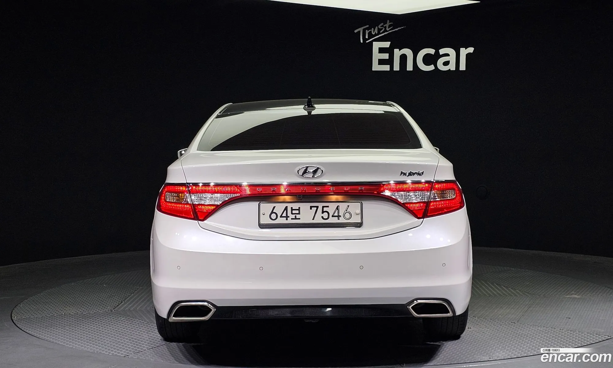 Hyundai Grandeur V Premium 2015 - фотография 11802492