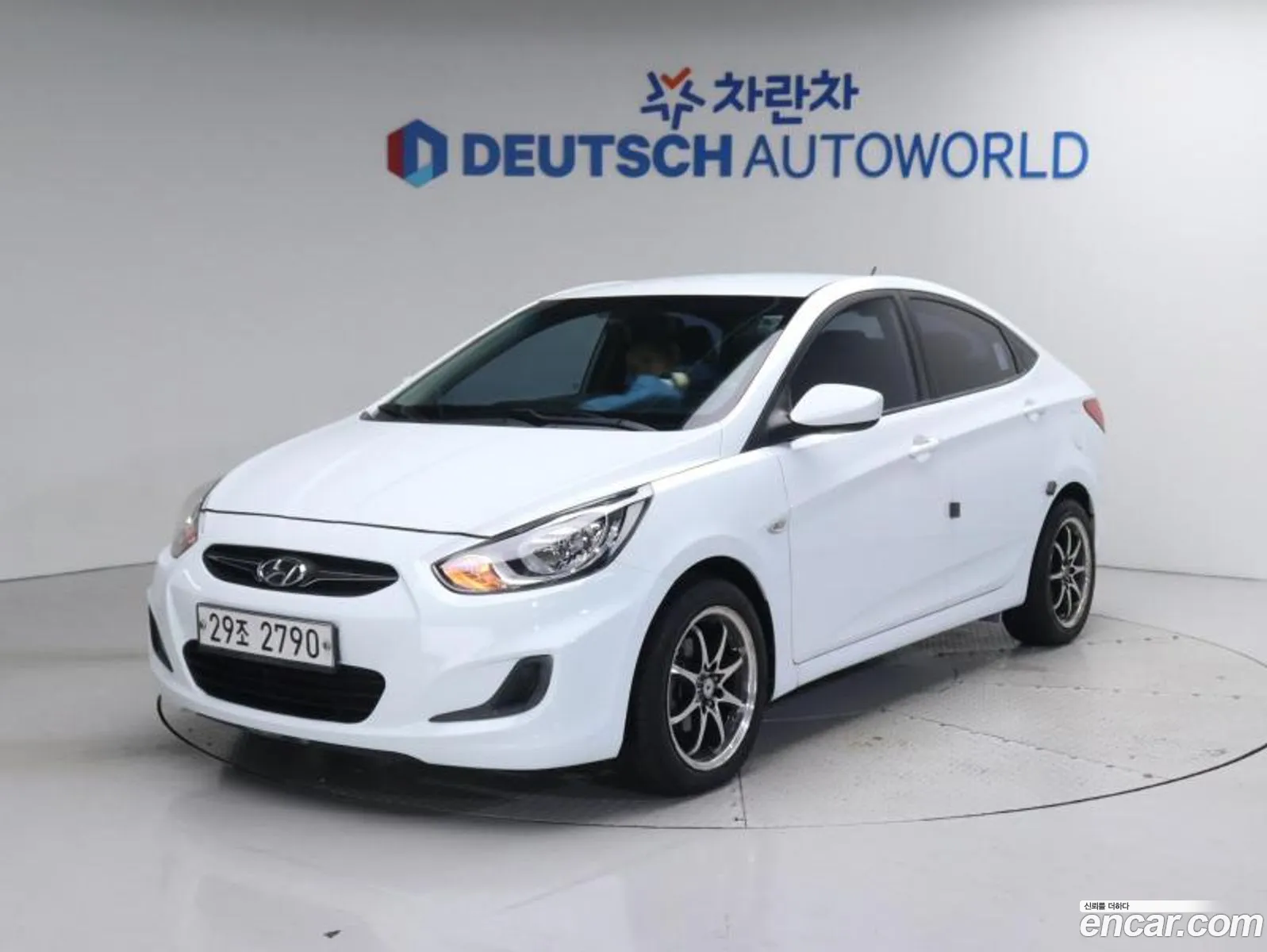 Hyundai Accent 14 Vvt Luxury 2011 - фотография 18414574
