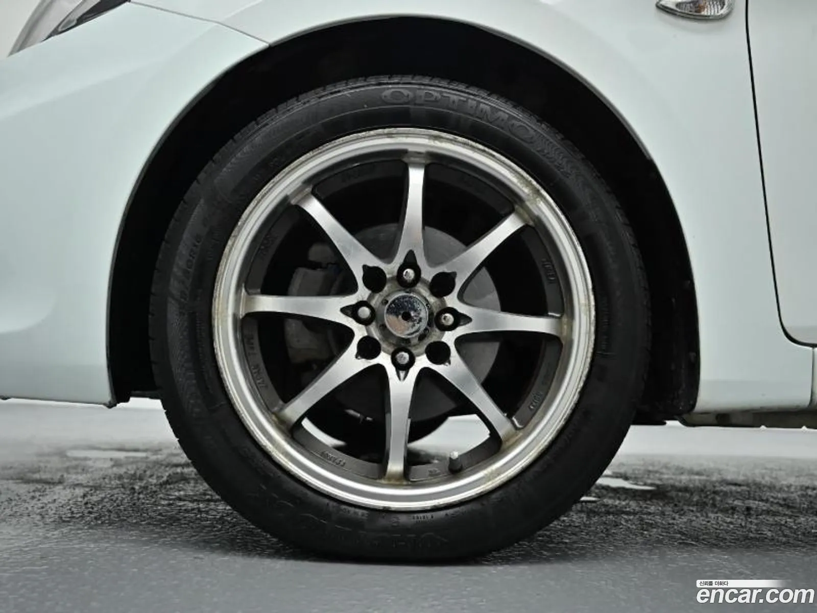 Hyundai Accent 14 Vvt Luxury 2011 - фотография 18414578