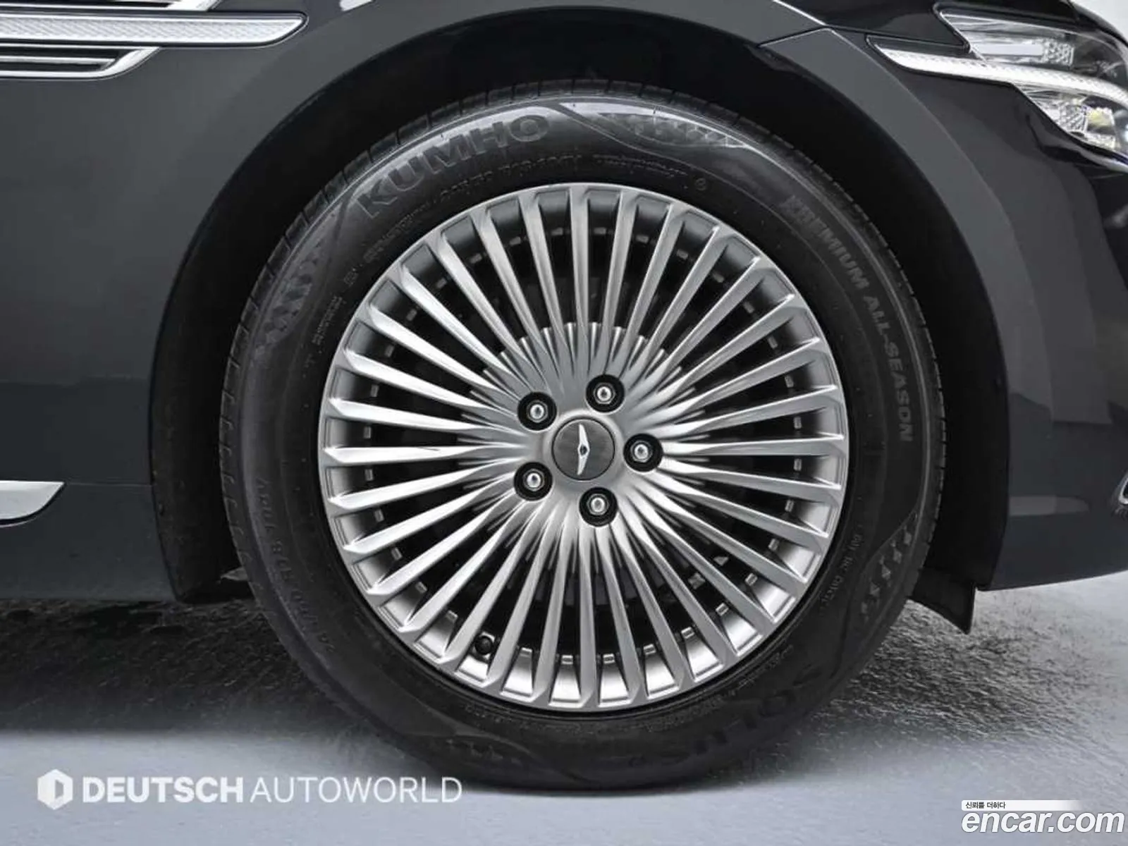 Genesis G90 I 38 2021 - фотография 1033294