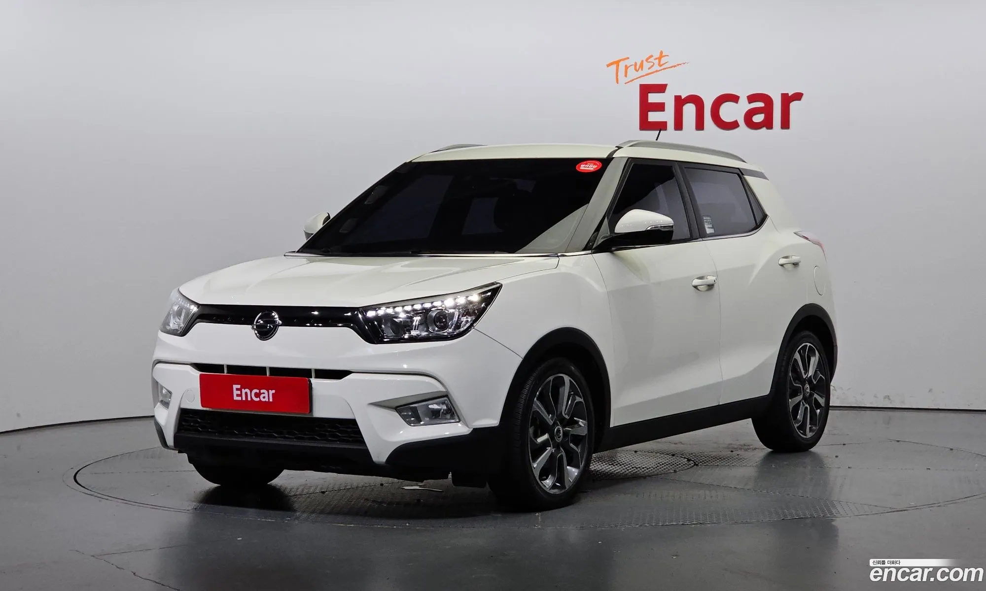 Kg Mobility Ssangyong Tivoli Diesel Vx 2Wd - фотография 19884762