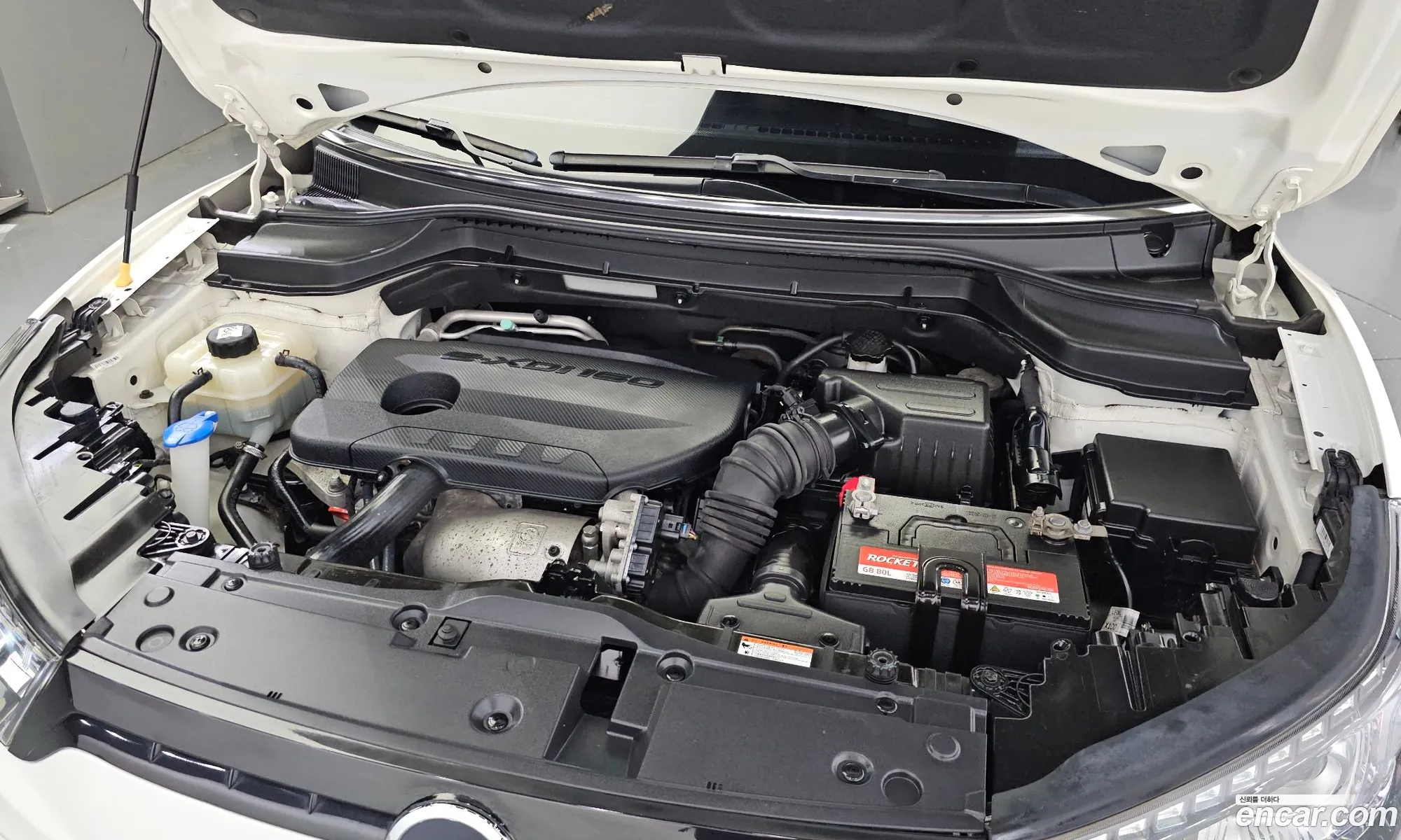 Kg Mobility Ssangyong Tivoli Diesel Vx 2Wd - фотография 19884767