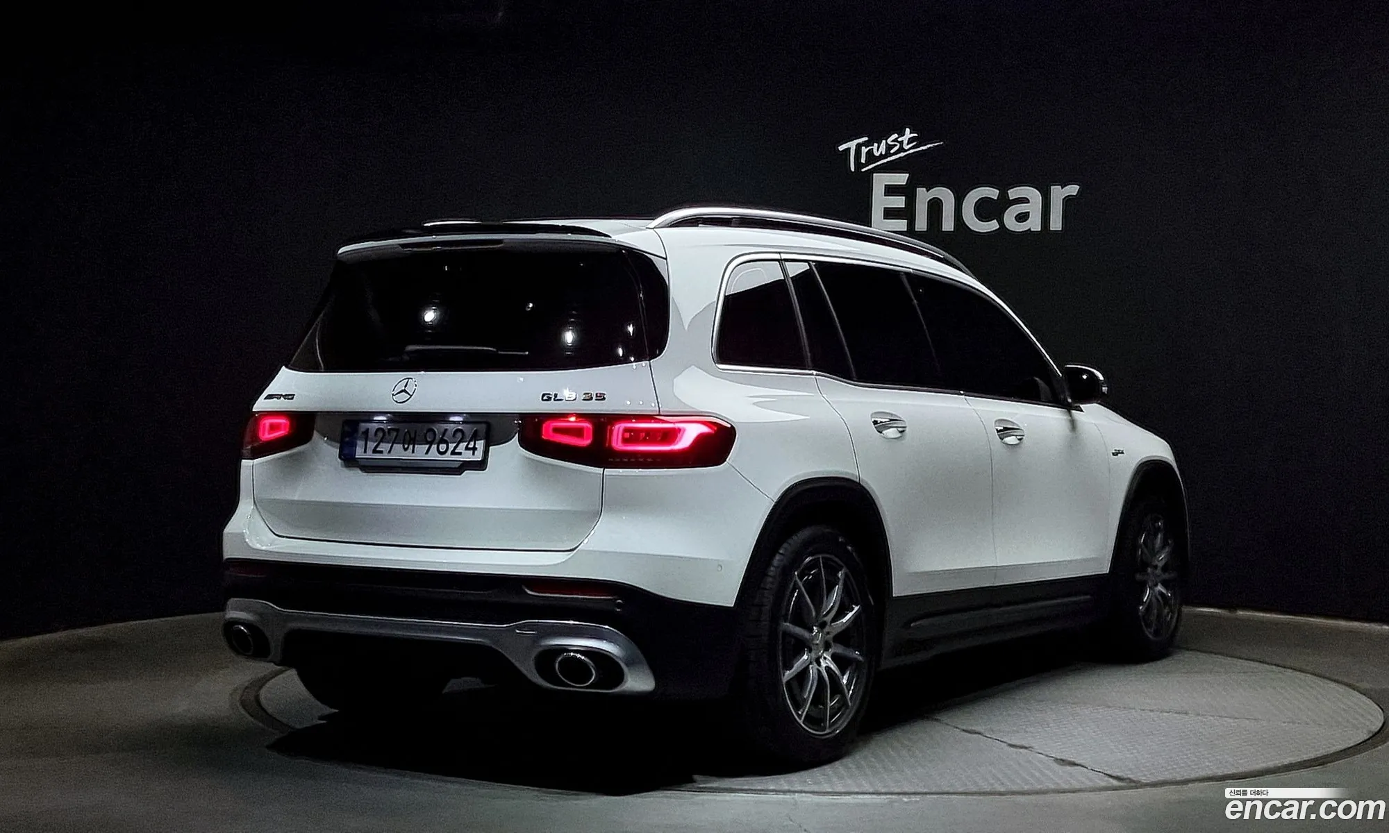 Mercedes-Benz Glb Amg Glb35 4Matic 2023 - фотография 12040436