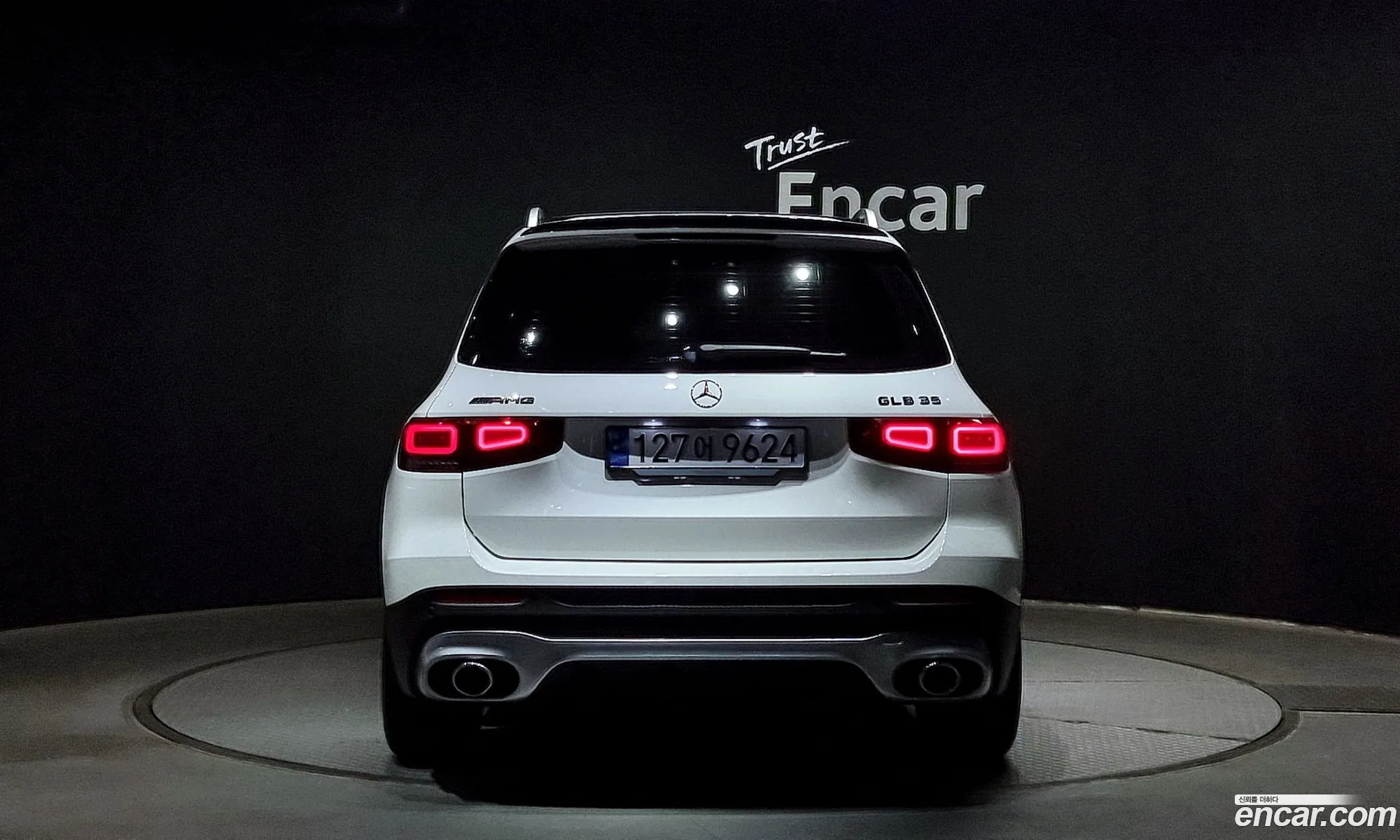 Mercedes-Benz Glb Amg Glb35 4Matic 2023 - фотография 12040438