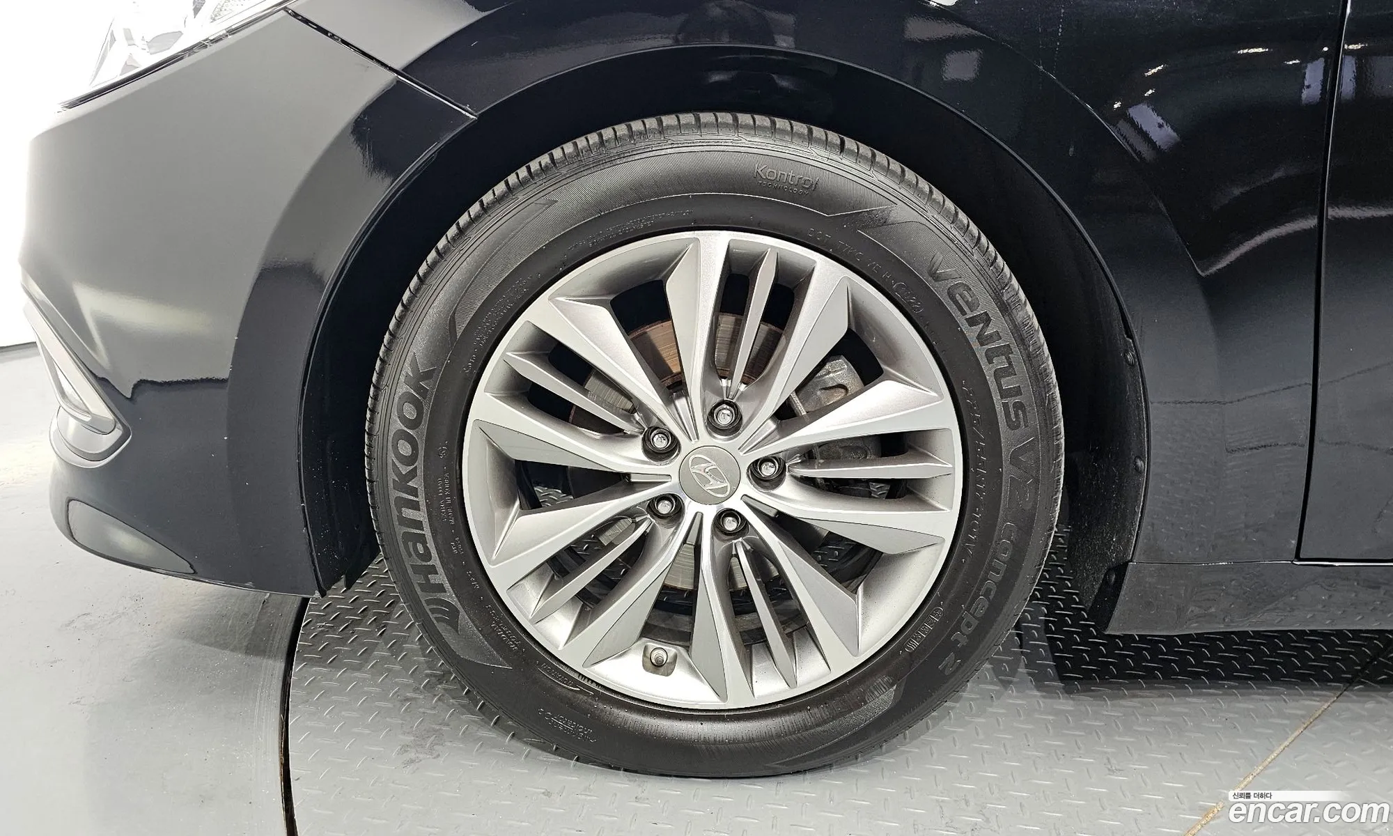 Hyundai Grandeur Hg240 Modern 2015 - фотография 19479317