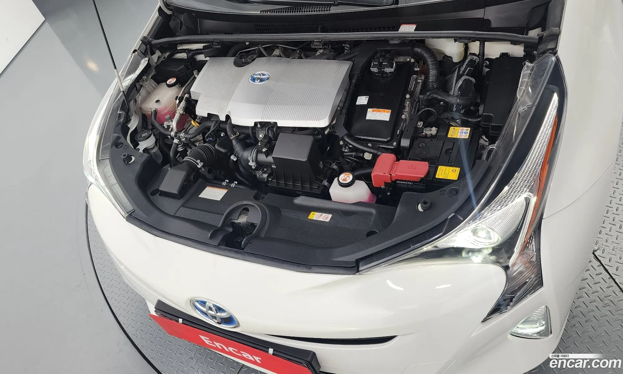 Toyota Prius Iv Xw50 18E 2018 - фотография 14768945
