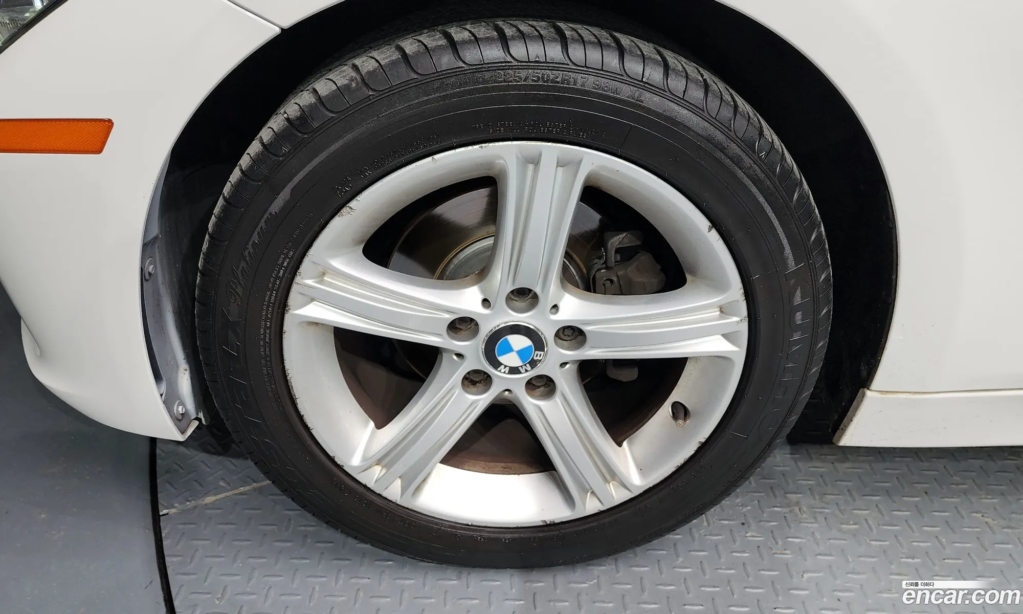 BMW 3Er 320I 2012 - фотография 15143512