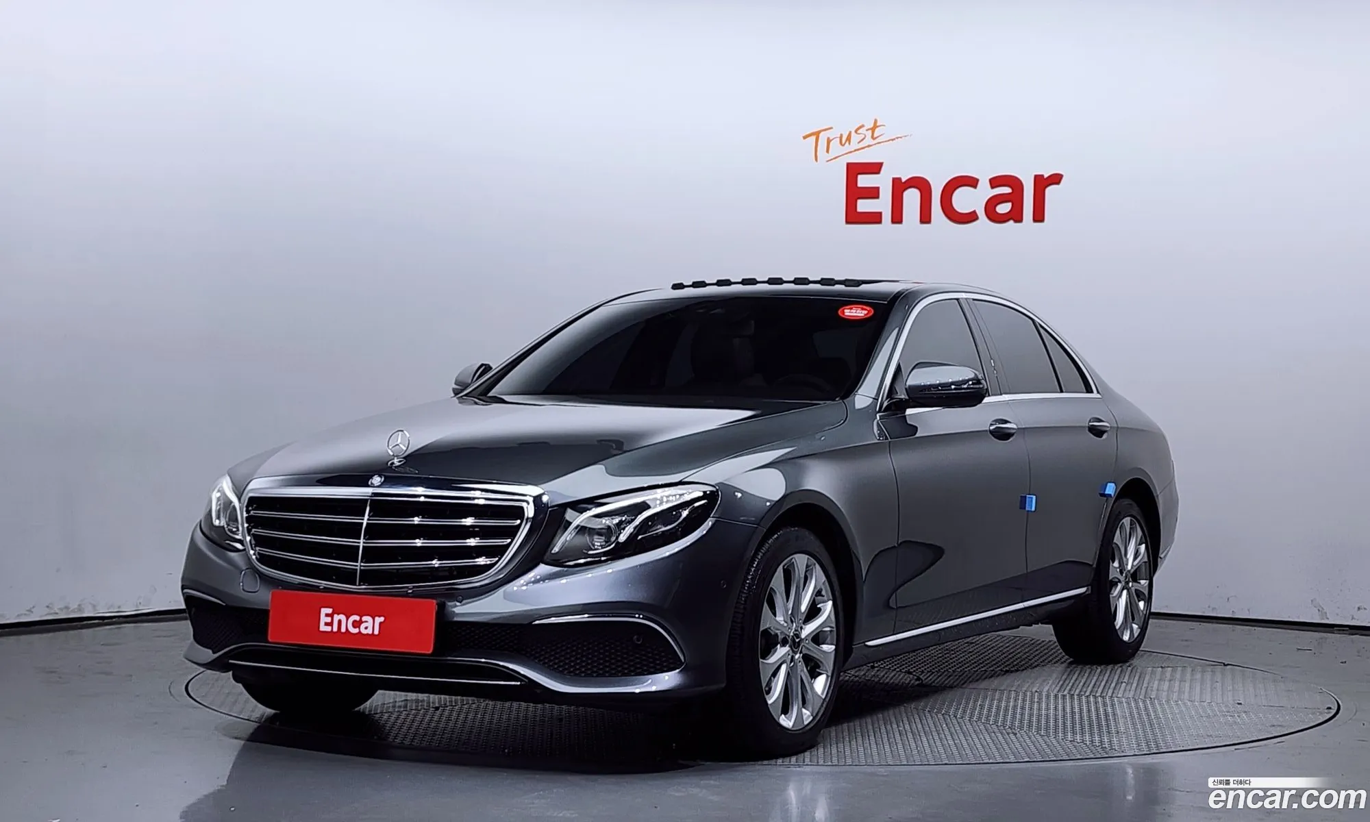Mercedes-Benz E-Klasse V W213 S213 C238 E220D 4Matic Exclusive 2019 - фотография 12676751