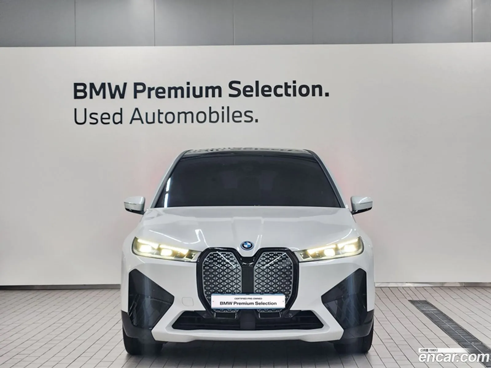 BMW Ix xDrive50 Sport Plus 2023 - фотография 31728