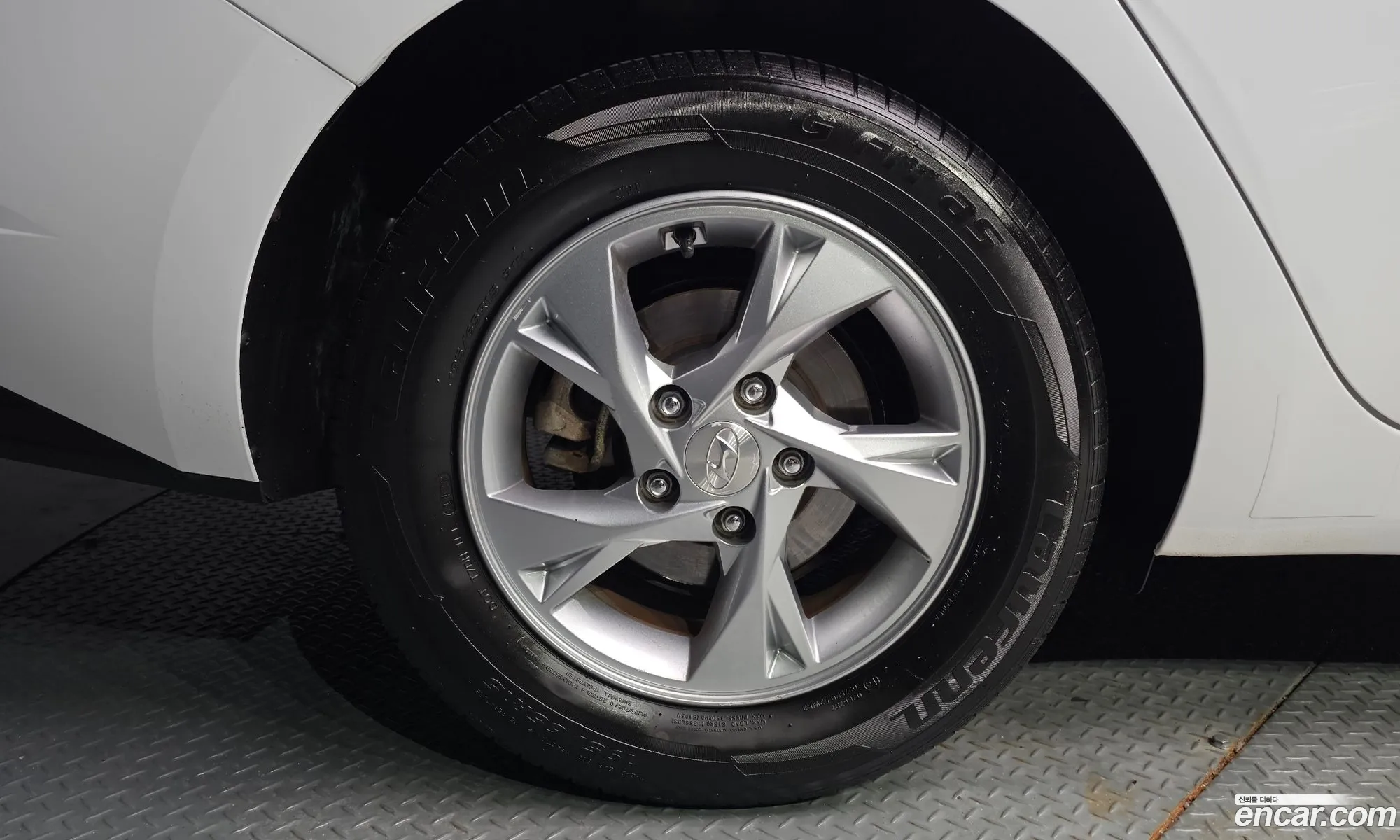 Hyundai Avante Vi 16 2021 - фотография 11802554