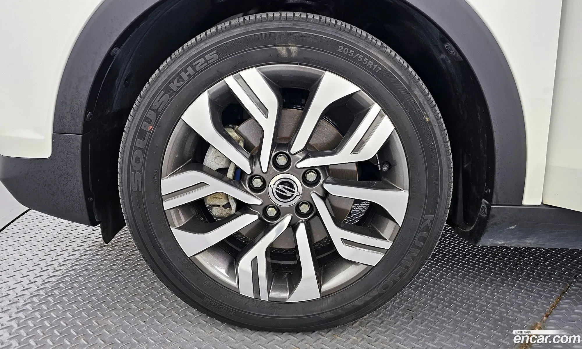 Ssangyong Tivoli Tivoli Diesel Vx 2Wd 2019 - фотография 18672927
