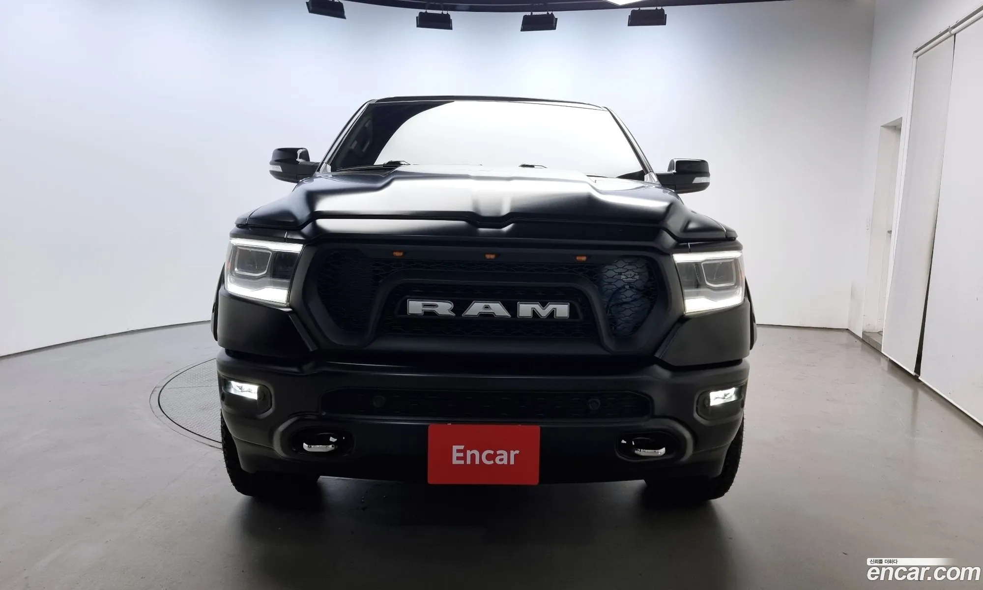 Dodge Ram 57 2021 - фотография 3511073