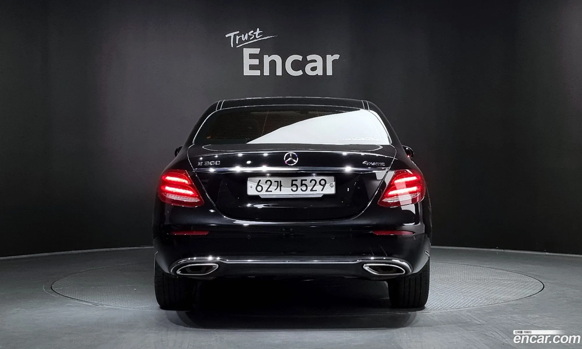 Mercedes E-Class W213 E300 4Matic Exclusive Standard - фотография 14371882