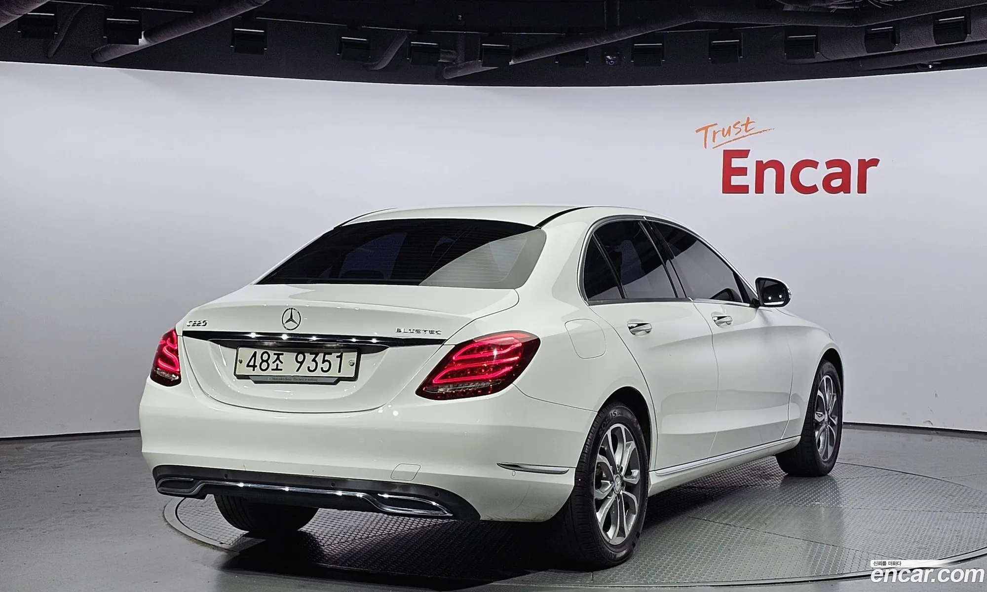 Mercedes-Benz C-Klasse C220 Bluetech Avantgarde 2015 - фотография 1814923