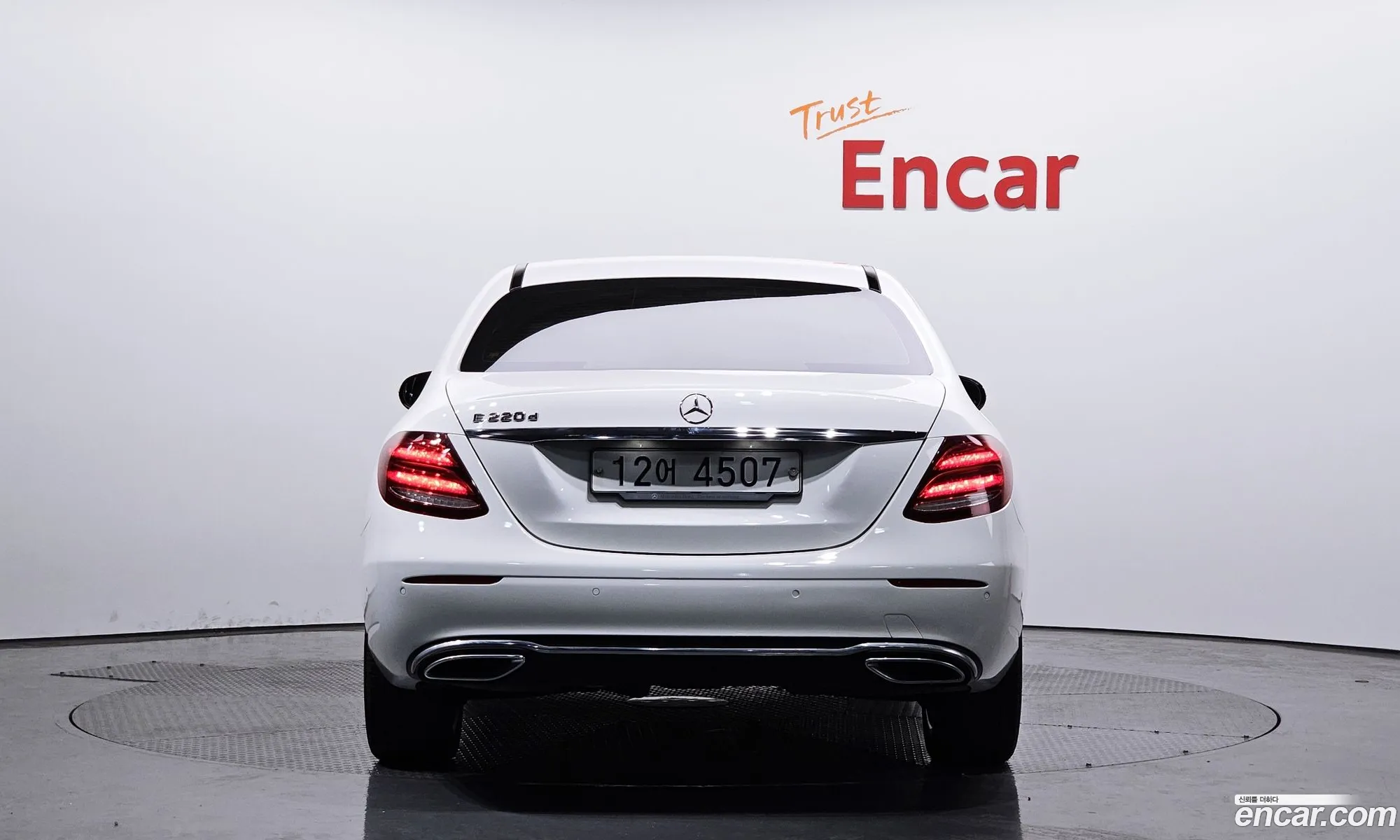 Mercedes-Benz E-Klasse V W213 S213 C238 E220D Avant Garde 2018 - фотография 14758436