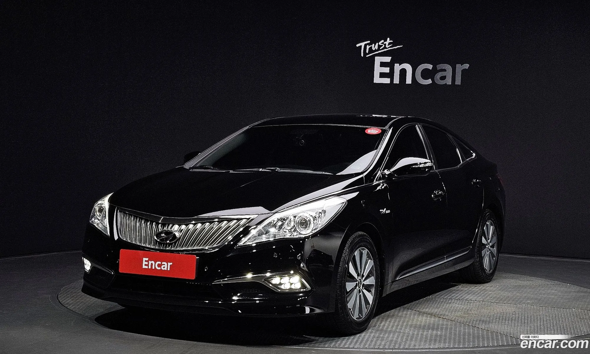 Hyundai Grandeur V Premium 2015 - фотография 18512628