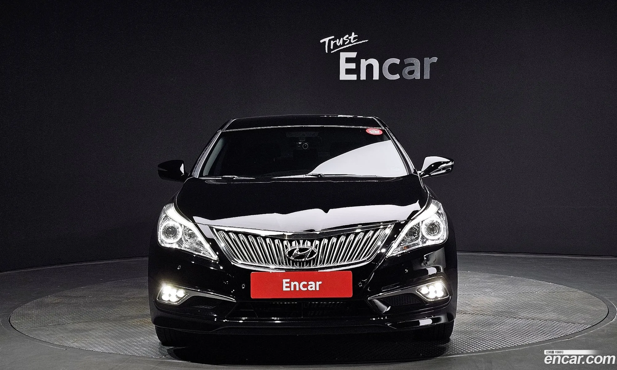 Hyundai Grandeur V Premium 2015 - фотография 18512630