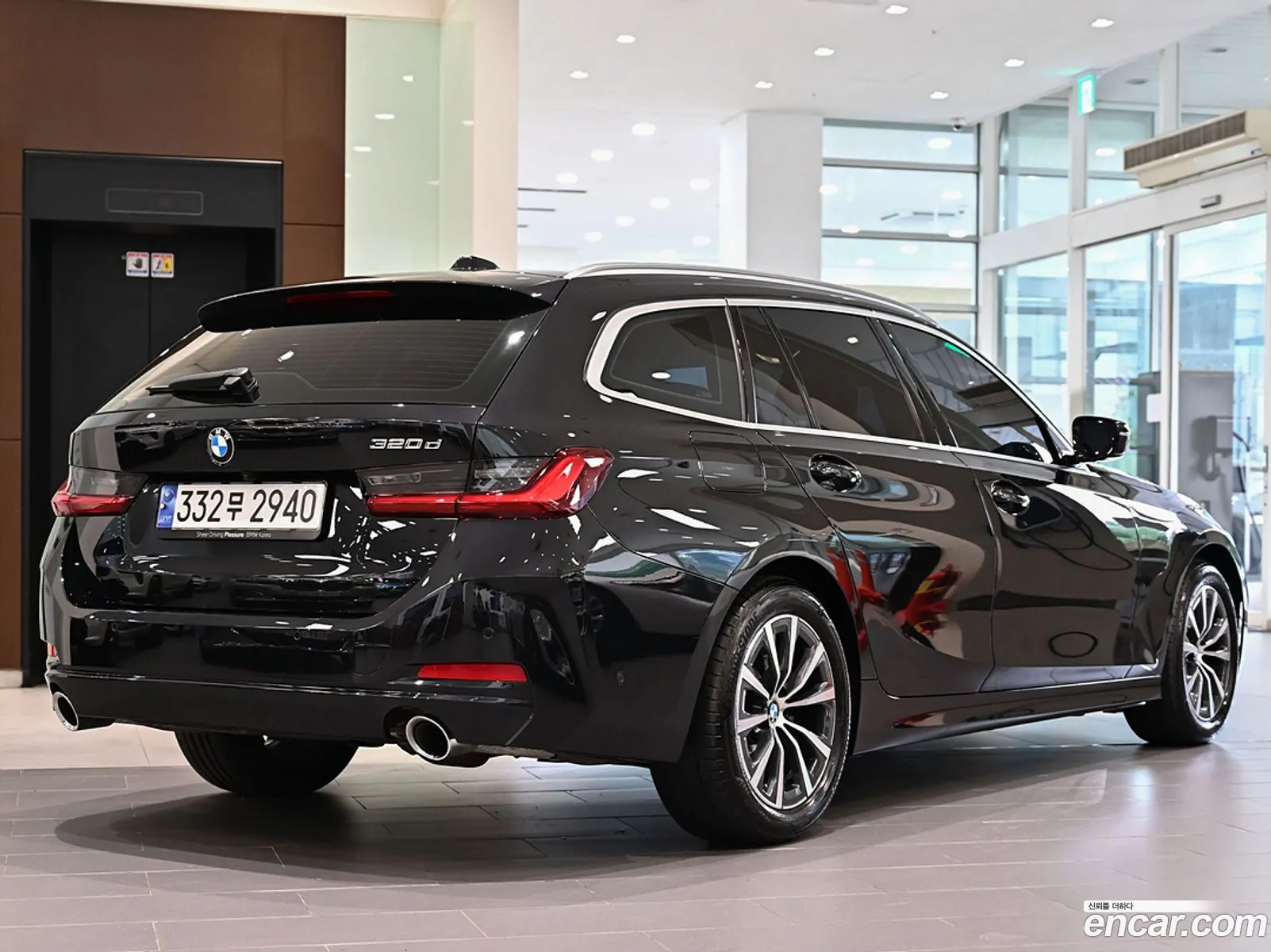 BMW 3Er 320D Touring 2023 - фотография 18564347