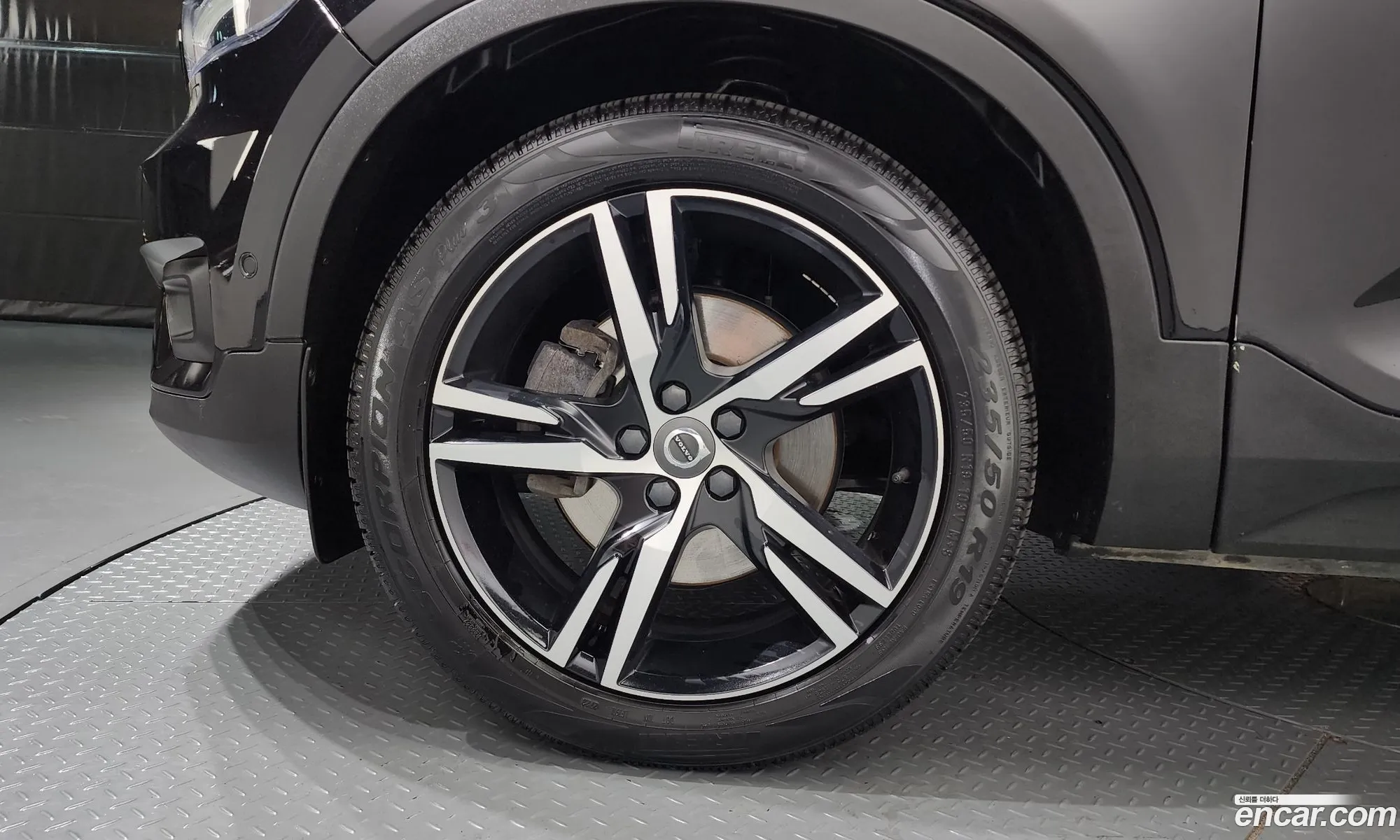 Volvo Xc40 I B4 R-Design 2020 - фотография 14715641