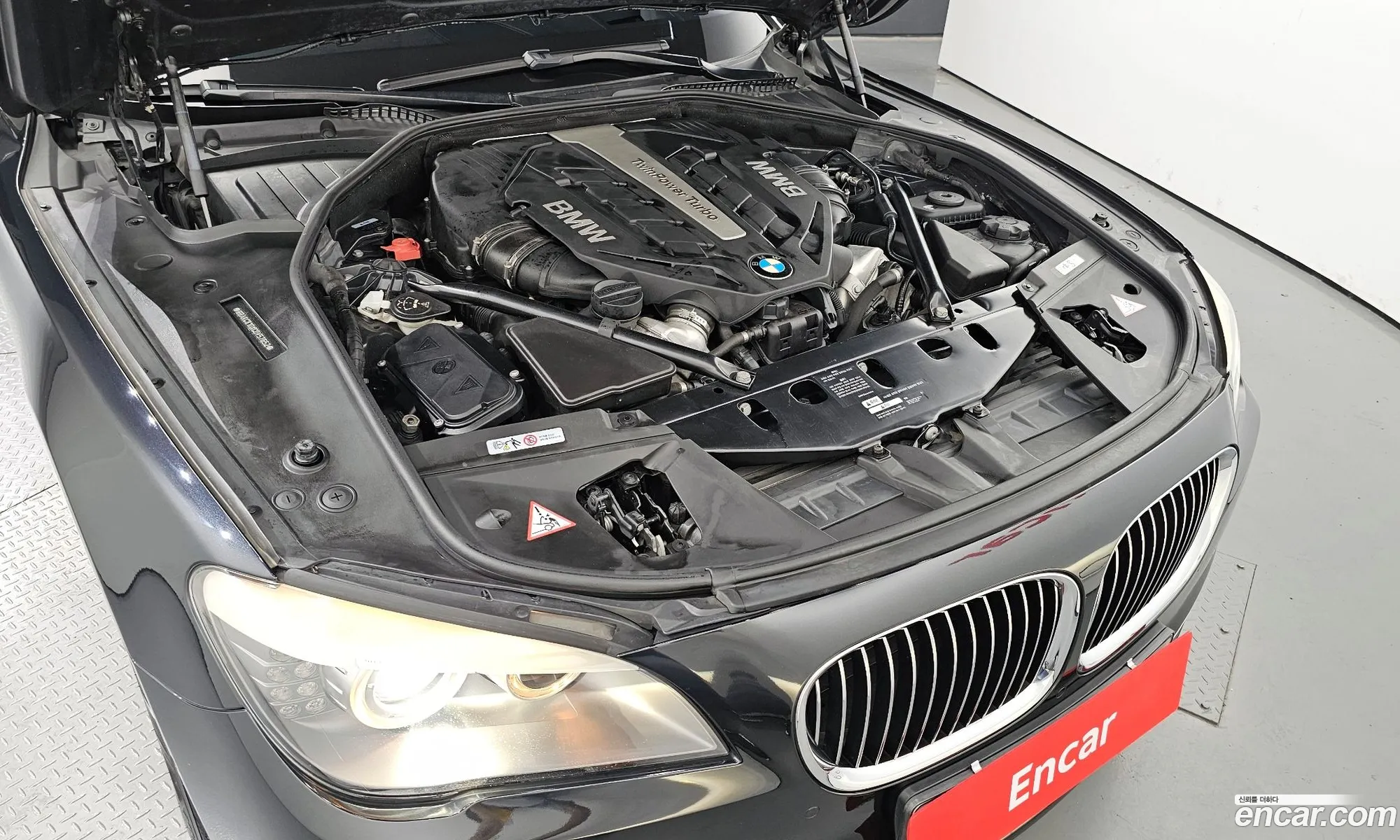 BMW 7Er V F01F02F04 750LixDrive 2012 - фотография 12543956