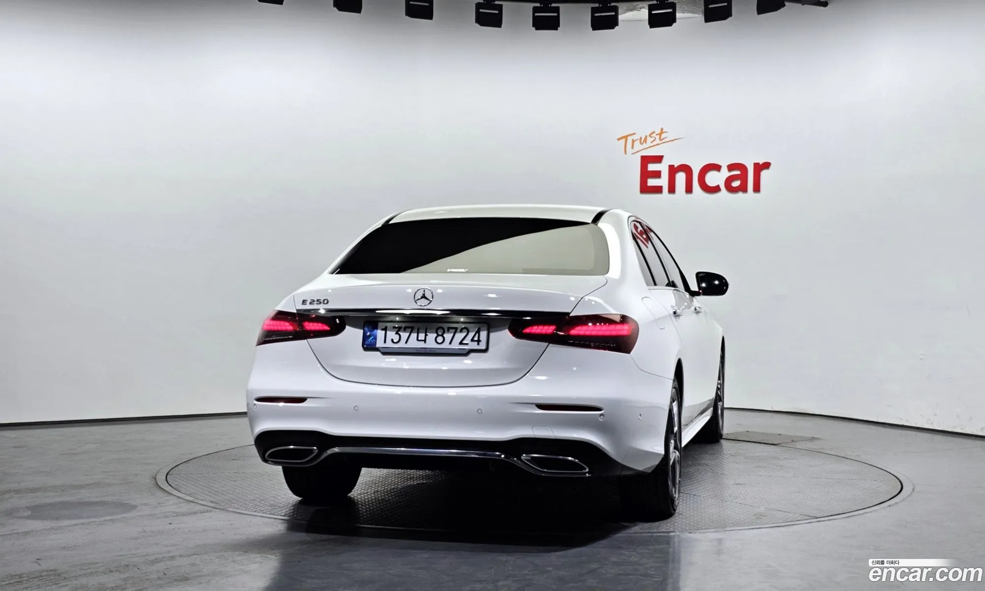 Mercedes-Benz E-Klasse E250 Amg Line 2023 - фотография 12518595