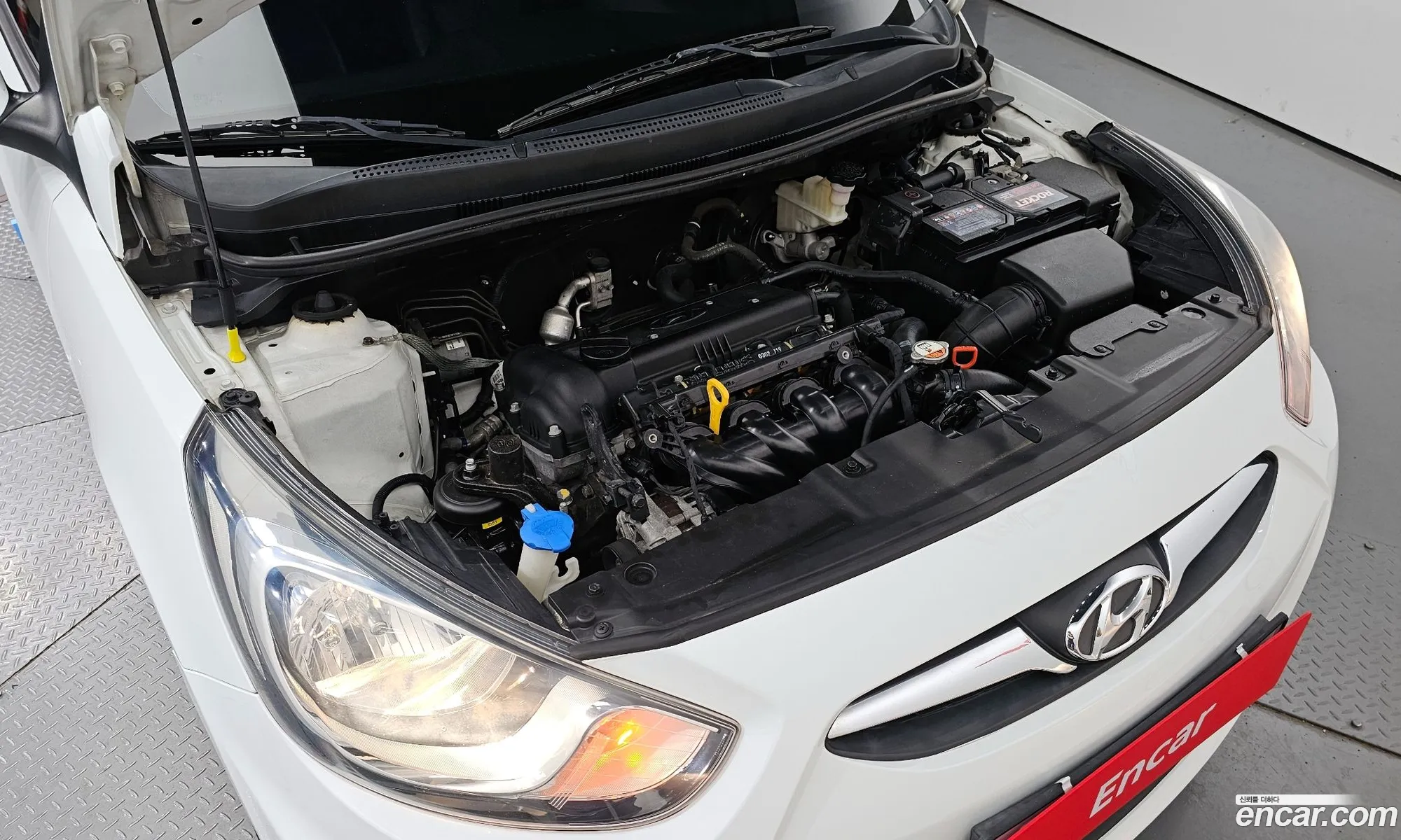 Hyundai Accent Iv 14 Vvt Modern 2014 - фотография 18619422