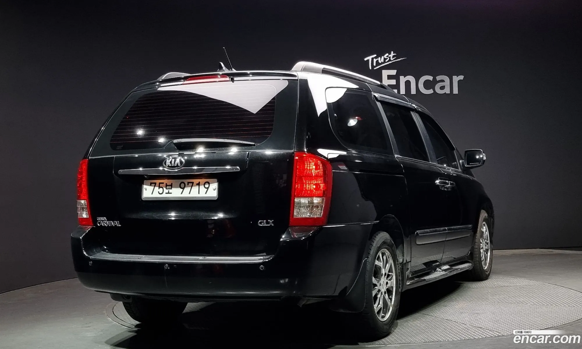 Kia Carnival Ii Grand Carnival Glx 2013 - фотография 15659013
