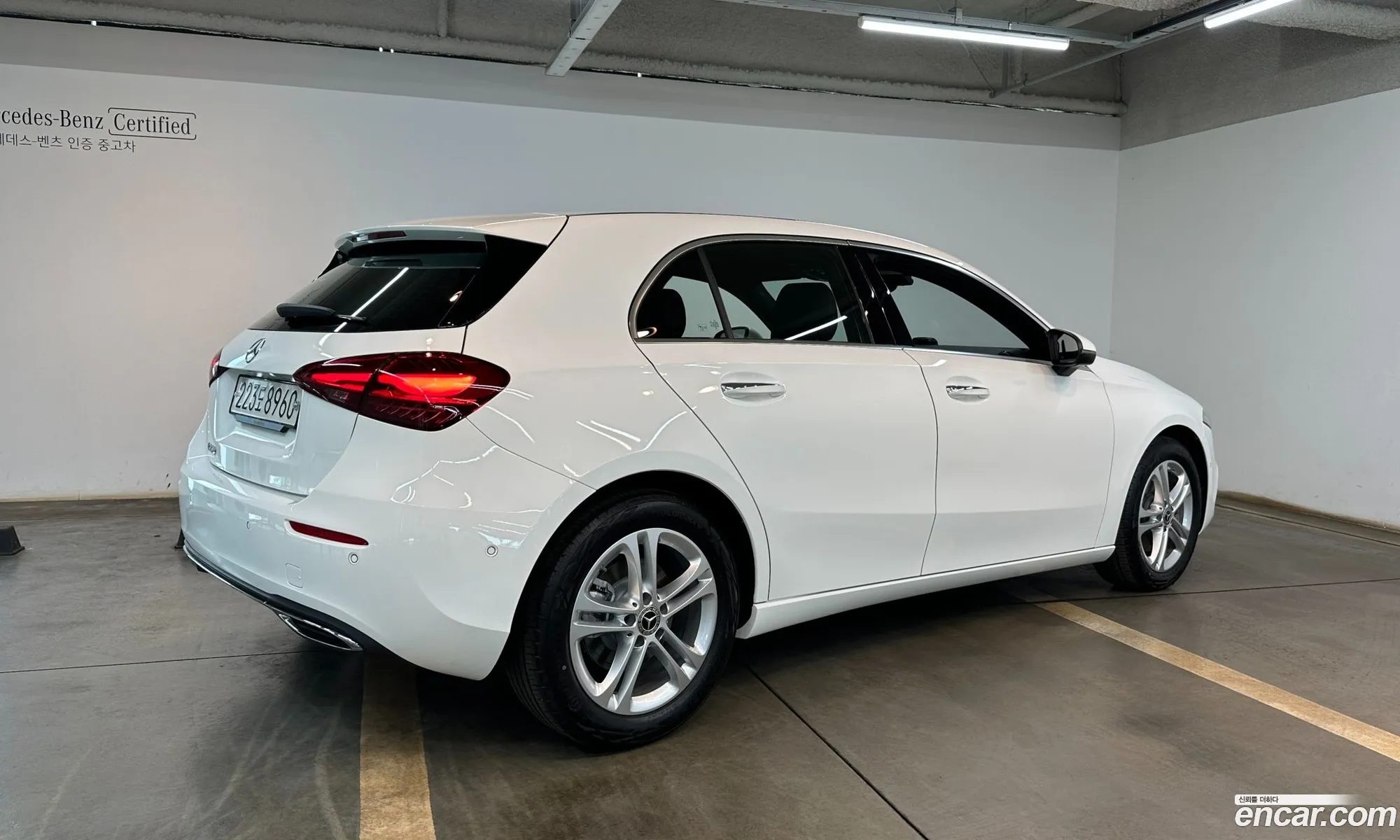 Mercedes-Benz A-Klasse A220 Hatchback 2024 - фотография 18714917