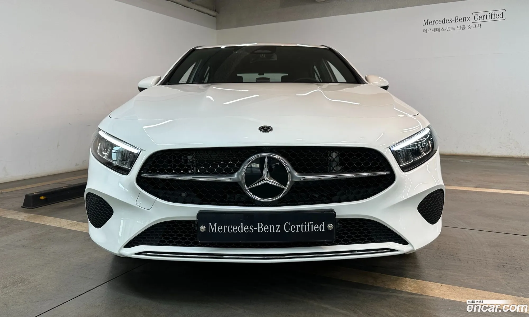Mercedes-Benz A-Klasse A220 Hatchback 2024 - фотография 18714918