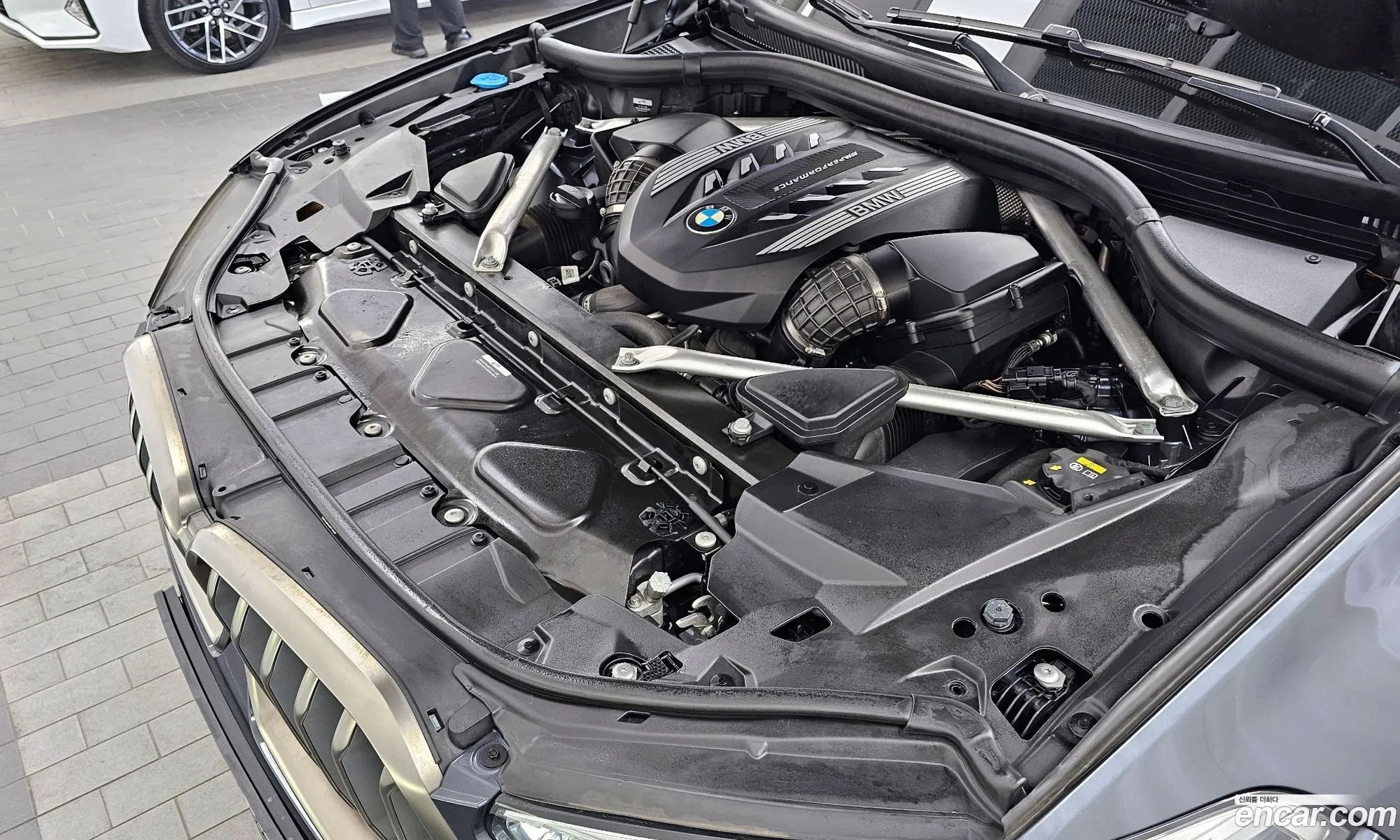 BMW X6 Iii G06 M50I 2022 - фотография 17093665