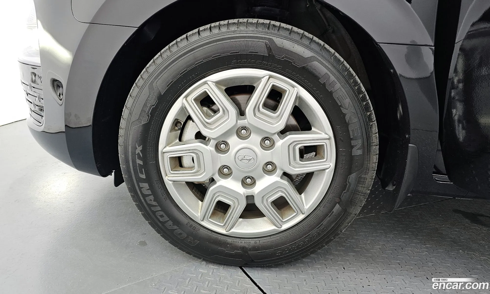 Hyundai Staria L35 Cargo 3-Seater 2023 - фотография 12836105