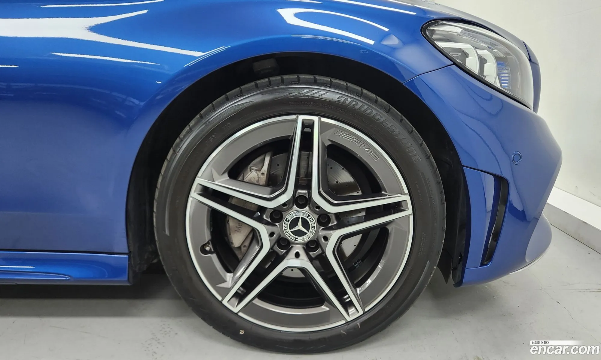 Mercedes-Benz C-Klasse V W206 C200 Cabriolet 2022 - фотография 12640891