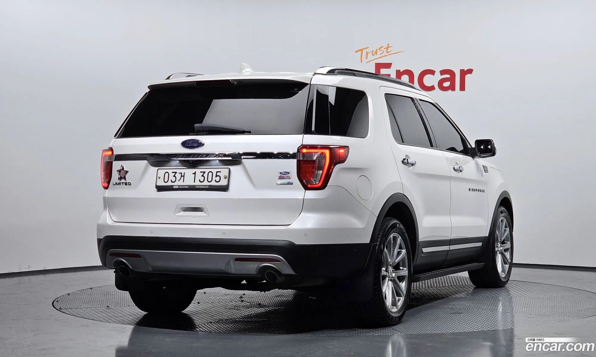 Ford Explorer 23 Limited 4Wd 2017 - фотография 3895293