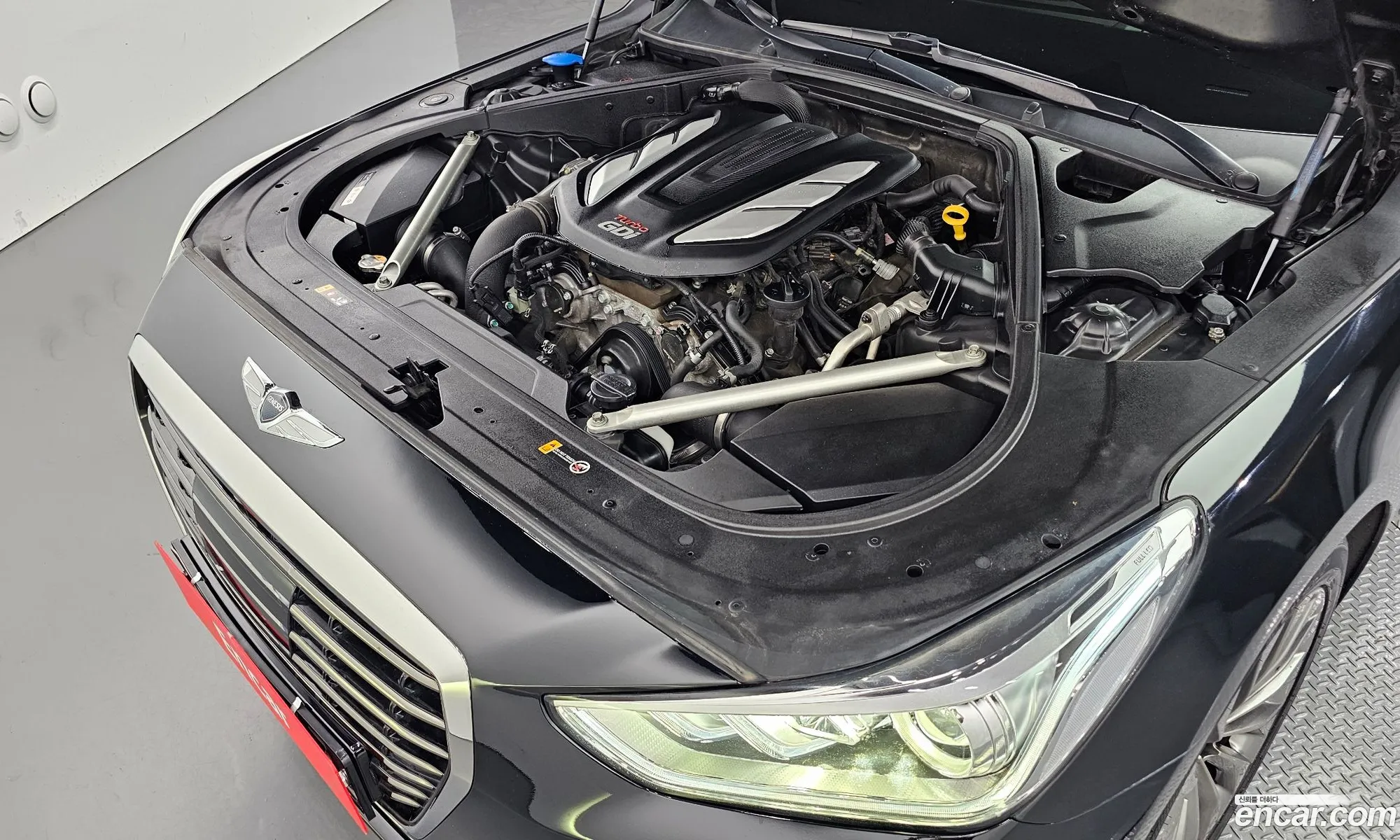 Genesis G90 I 33 T-Gdi Awd 2016 - фотография 194423
