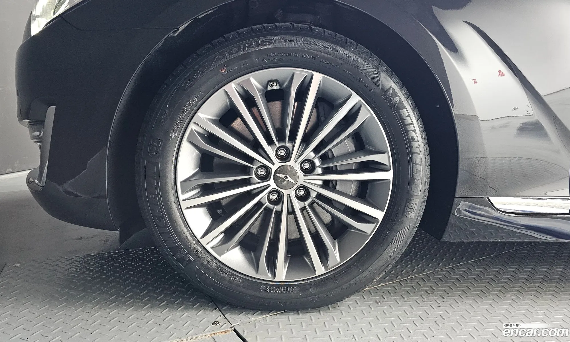 Genesis G90 I 38 Gdi Awd 2018 - фотография 197388