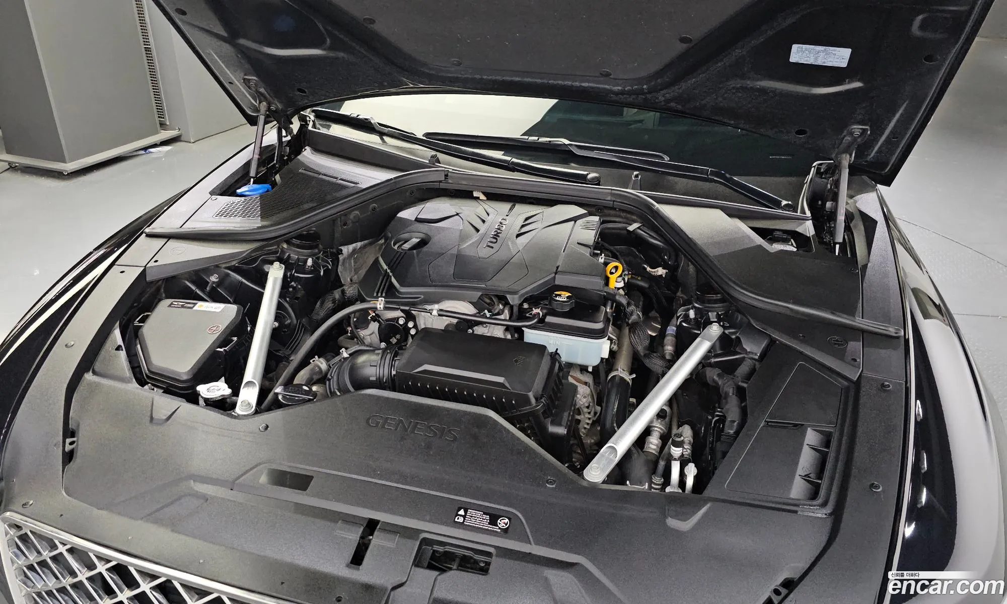 Genesis G80 Rg3 Gasoline 25 Turbo Awd - фотография 376605