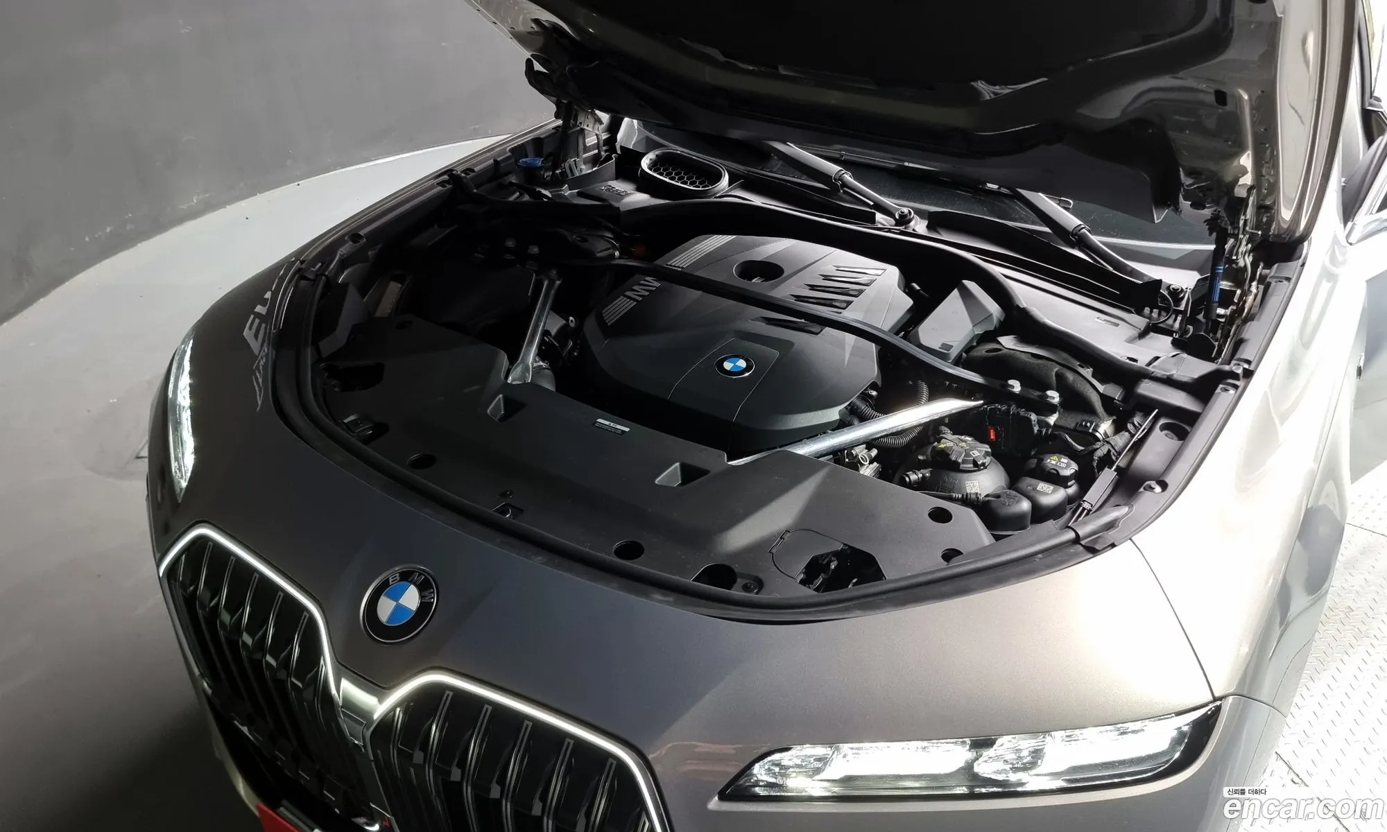 BMW 7Er 740I Sdrive M Sports 2023 - фотография 17093678