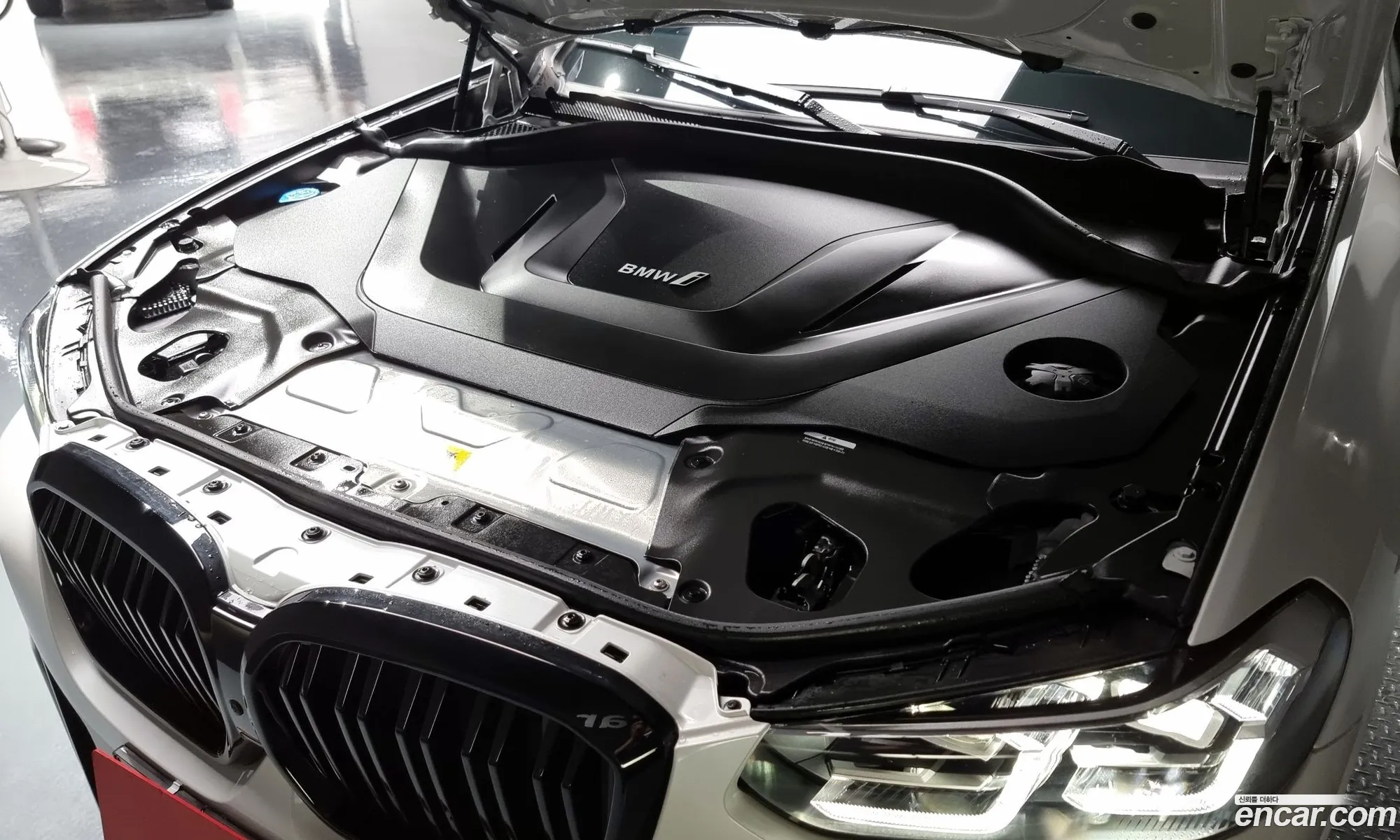 BMW Ix3 M Sport - фотография 17131398