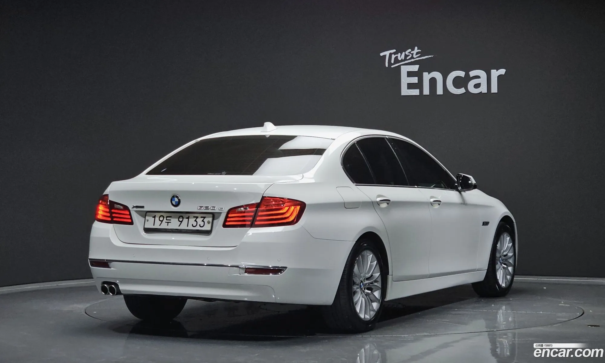 BMW 5Er Vi F10F11F07 520D xDrive Luxury 2015 - фотография 16470467