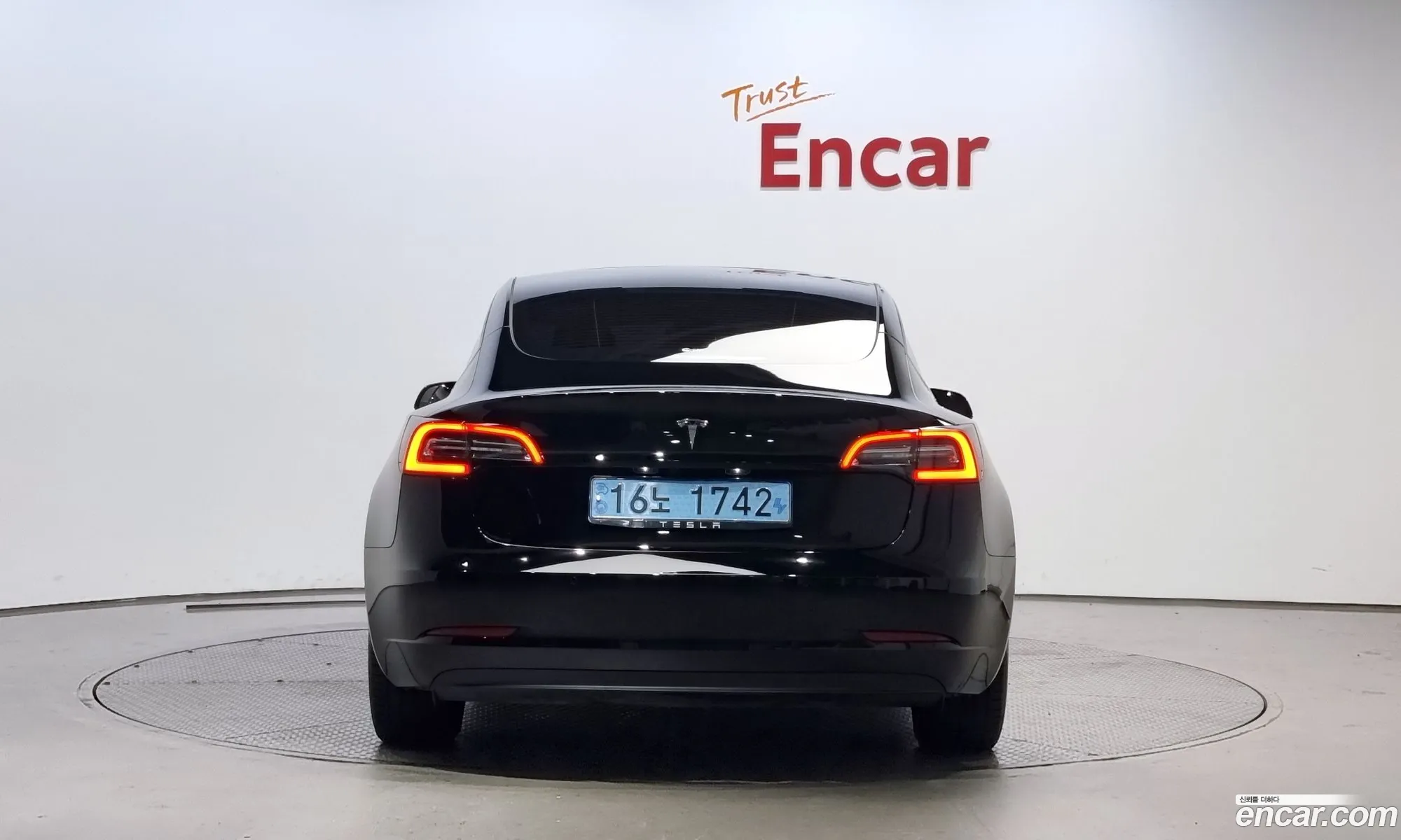 Tesla Model 3 I Rwd 2022 - фотография 14550655