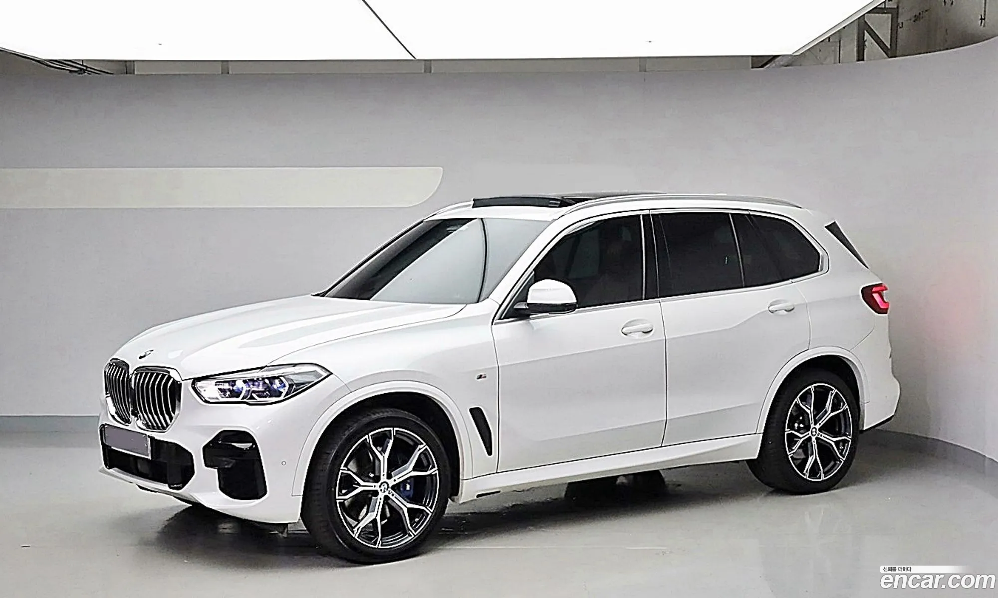 BMW X5 Iv G05 xDrive 40I M Sports 2022 - фотография 17093698