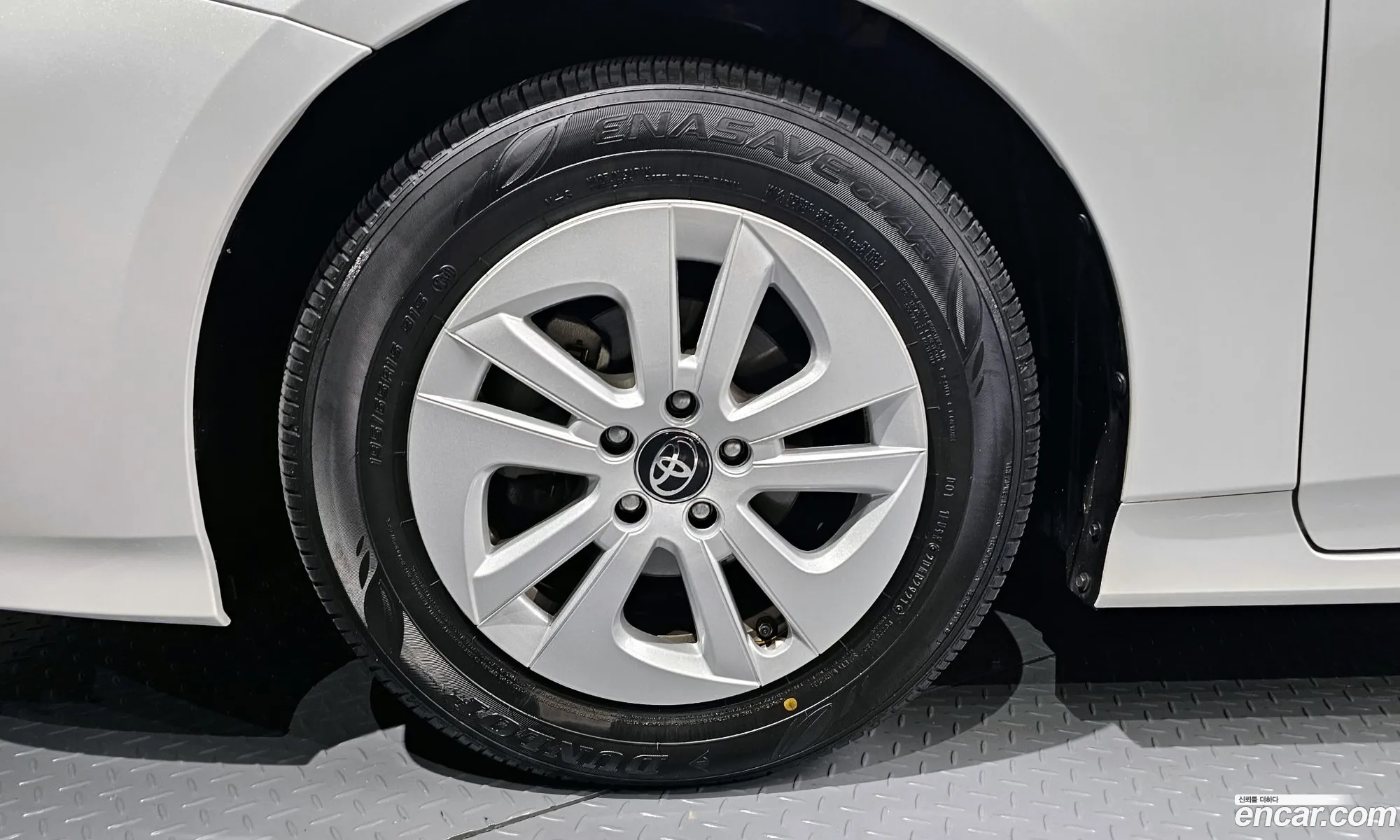 Toyota Prius Iv Xw50 18 2022 - фотография 14538463
