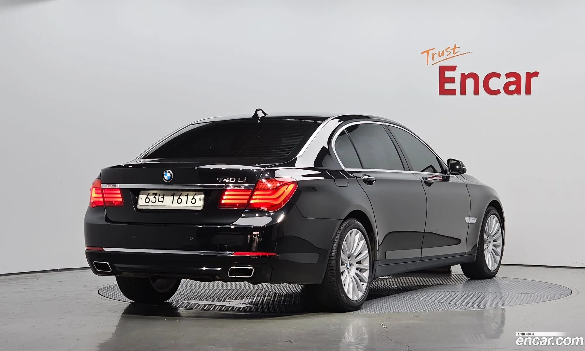 BMW 7Er V F01F02F04 740Li 2014 - фотография 17141695