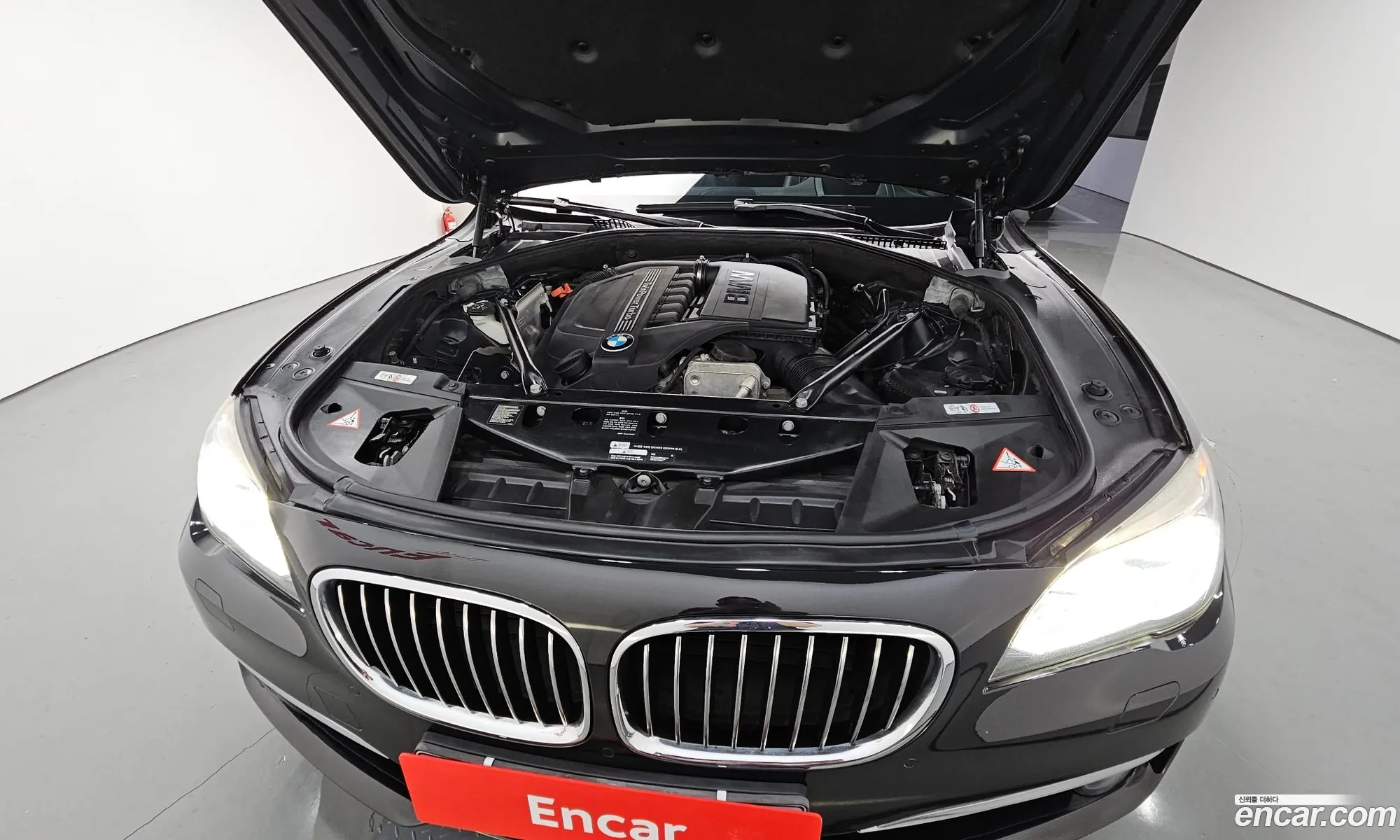 BMW 7Er V F01F02F04 740Li 2014 - фотография 17141699