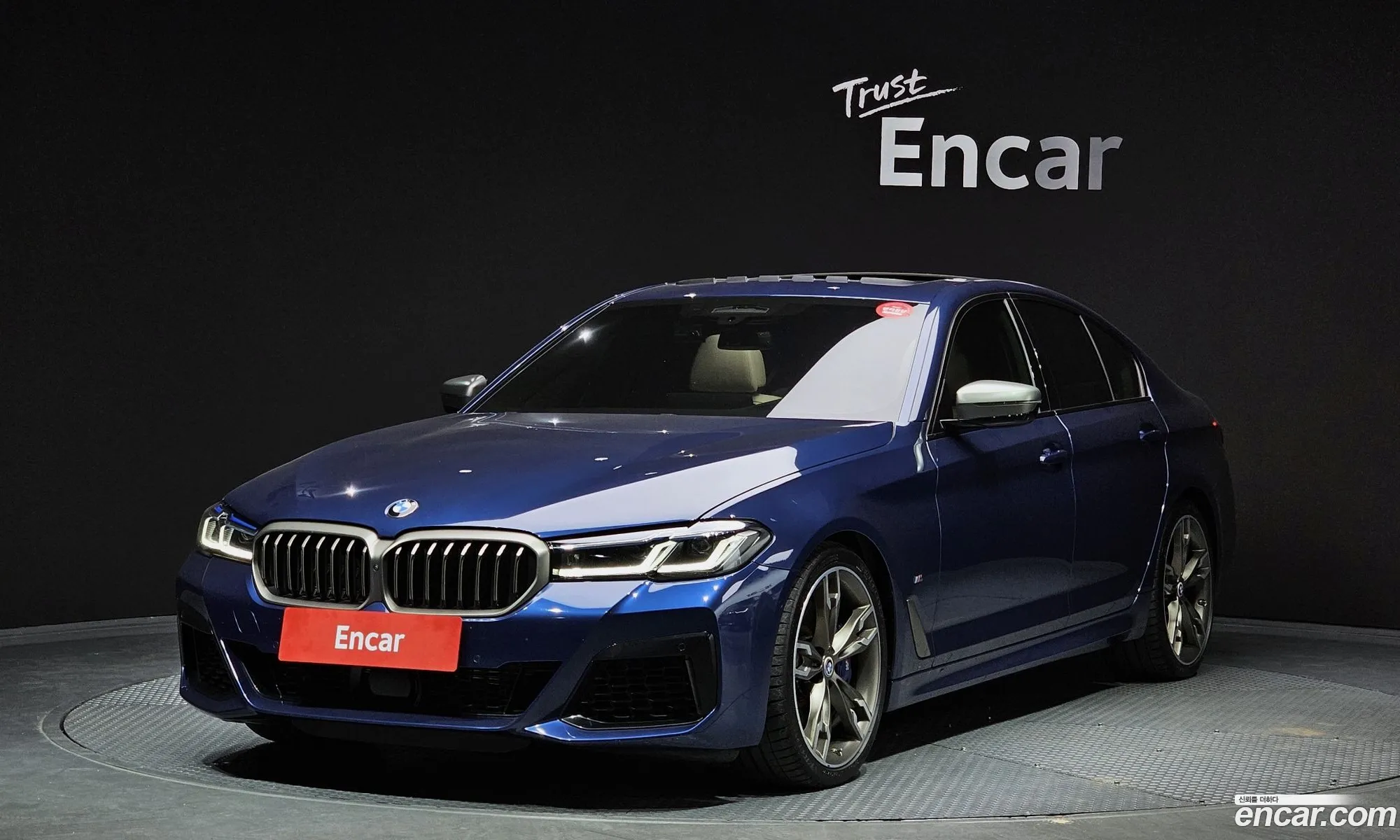 BMW 5 Series G30 M550I xDrive - фотография 17131478