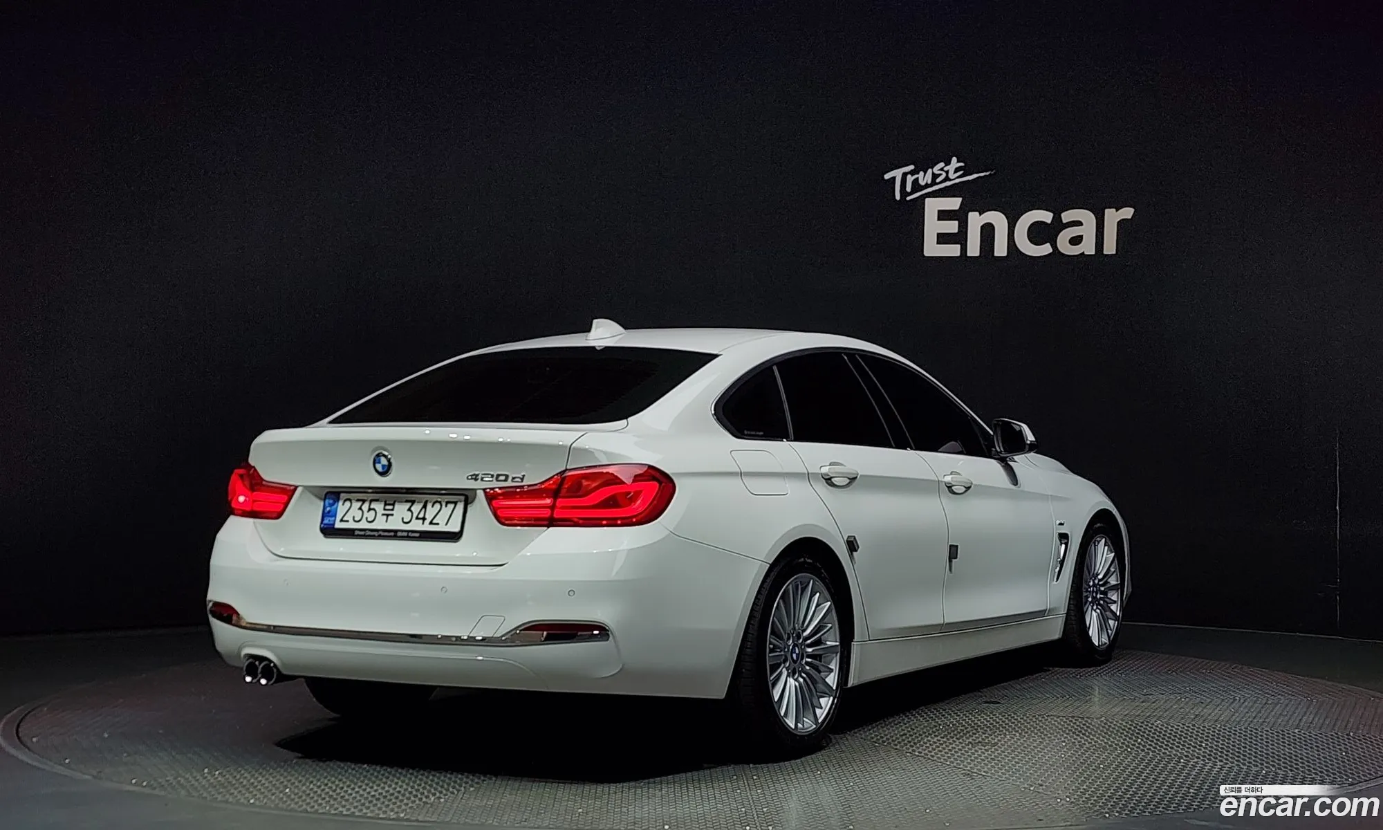 BMW 4Er F32F33F36 420D Luxury Gran Coupe 2018 - фотография 17131443