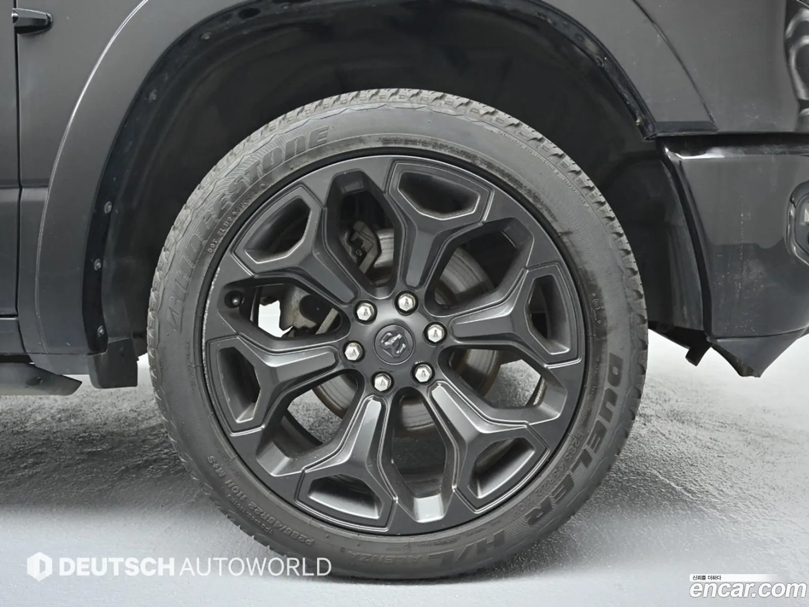 Dodge Ram V 57 2020 - фотография 3751934