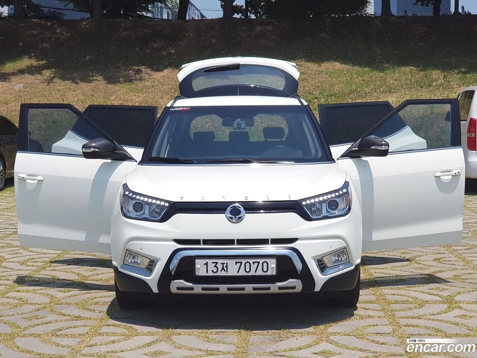Ssangyong Tivoli Tivoli Lx 2Wd 2015 - фотография 19739499